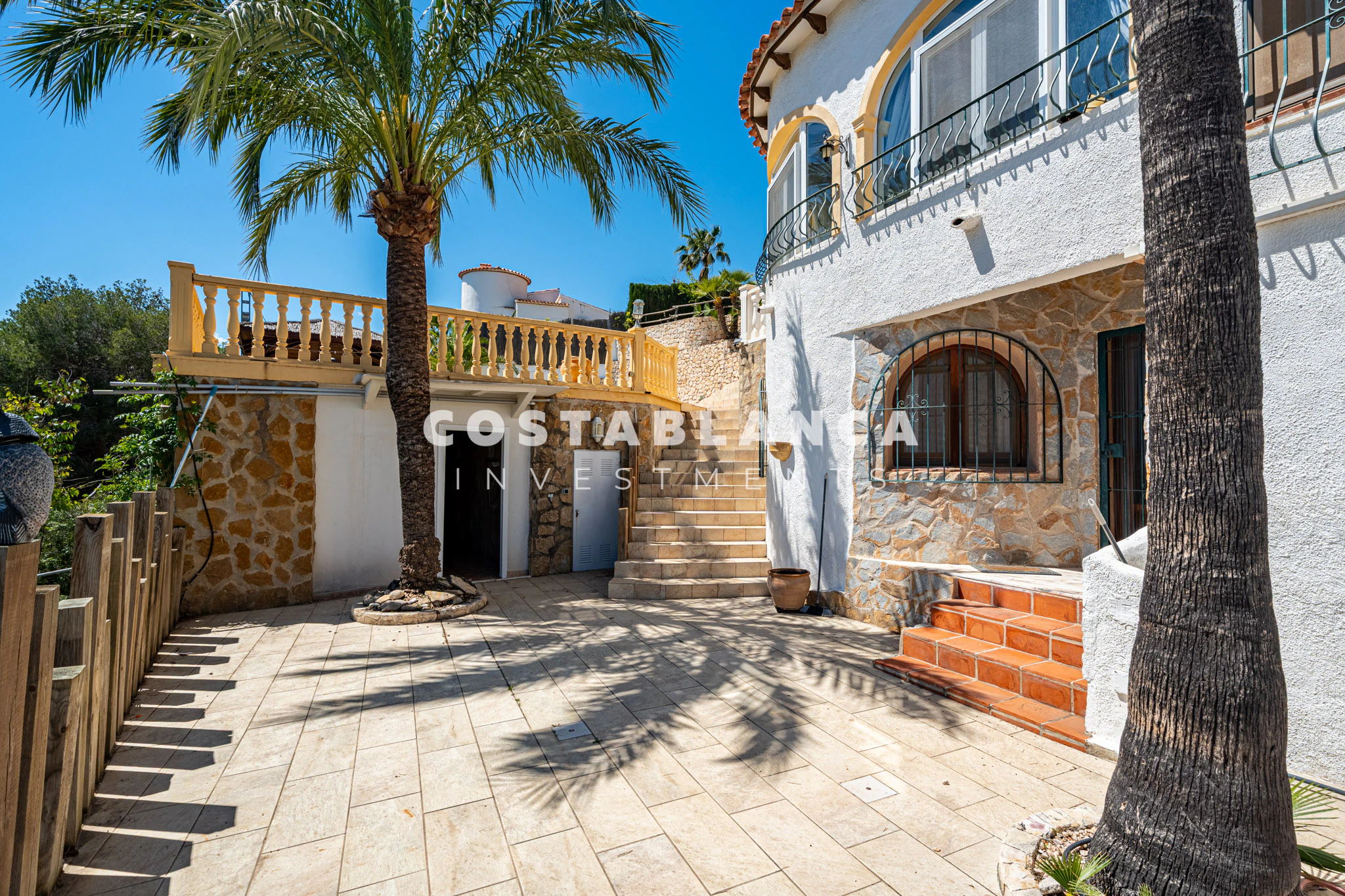 Mediterranean Home with Privacy and Views for sale in Benissa