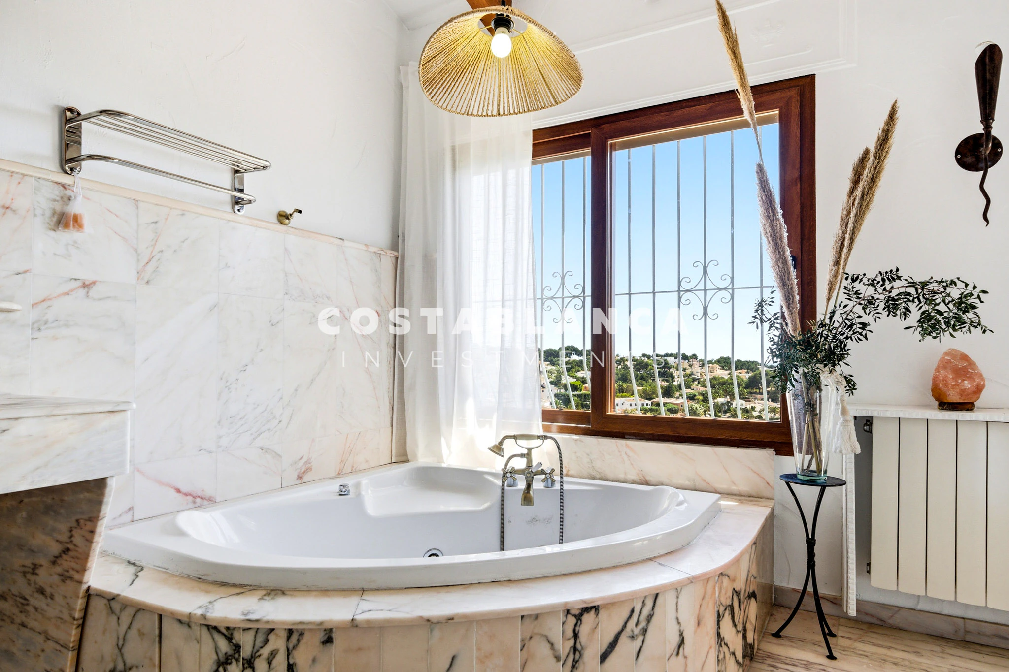 Mediterranean Home with Privacy and Views for sale in Benissa