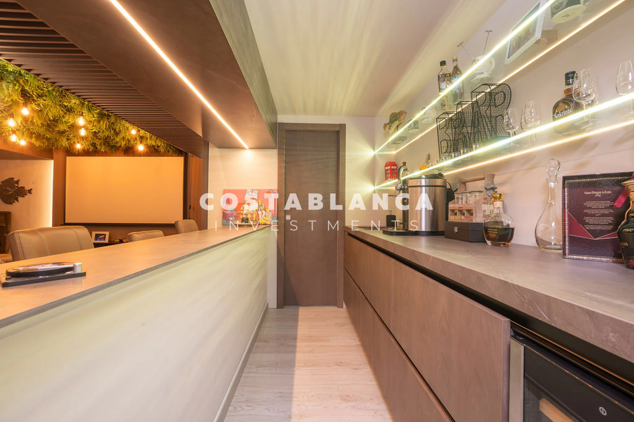 Contemporary Luxury Villa For Sale In Albir