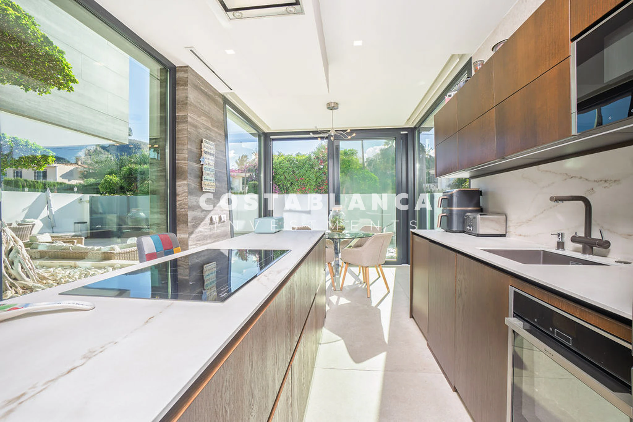 Contemporary Luxury Villa For Sale In Albir