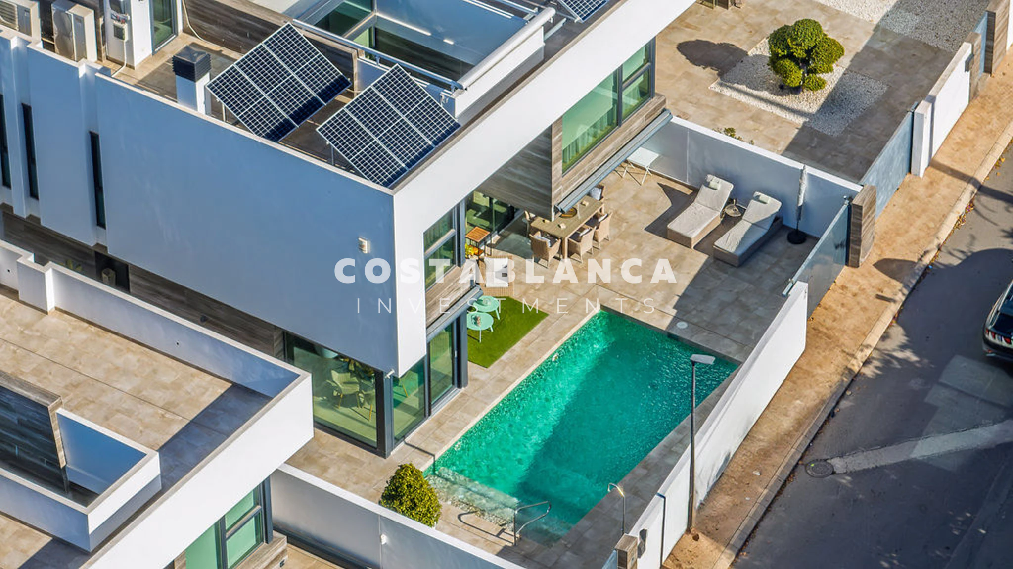 Contemporary Luxury Villa For Sale In Albir