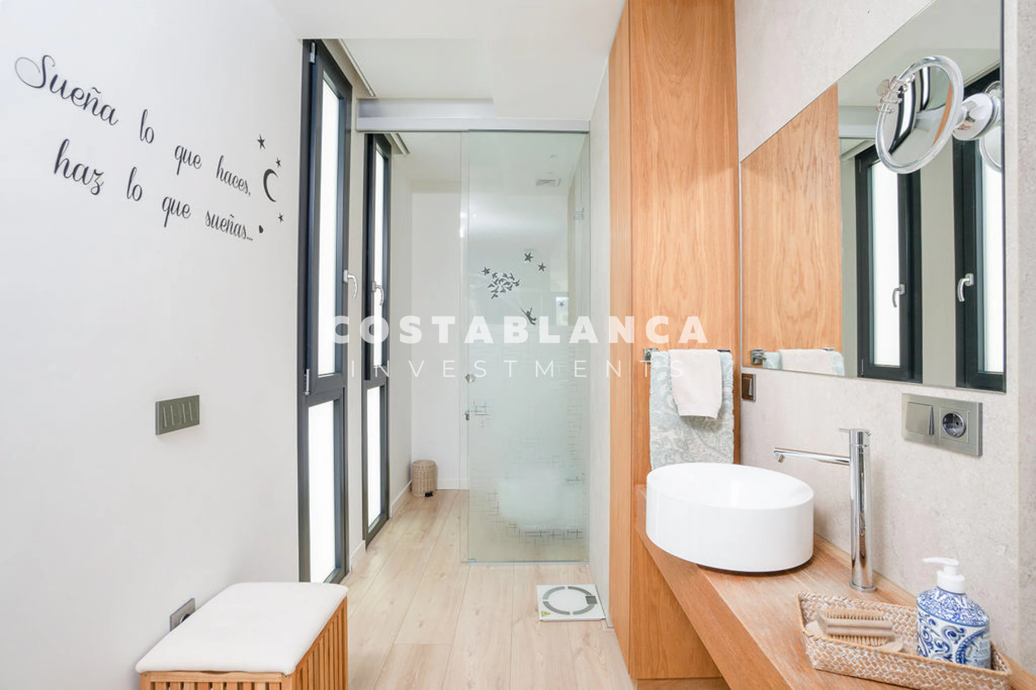 Contemporary Luxury Villa For Sale In Albir