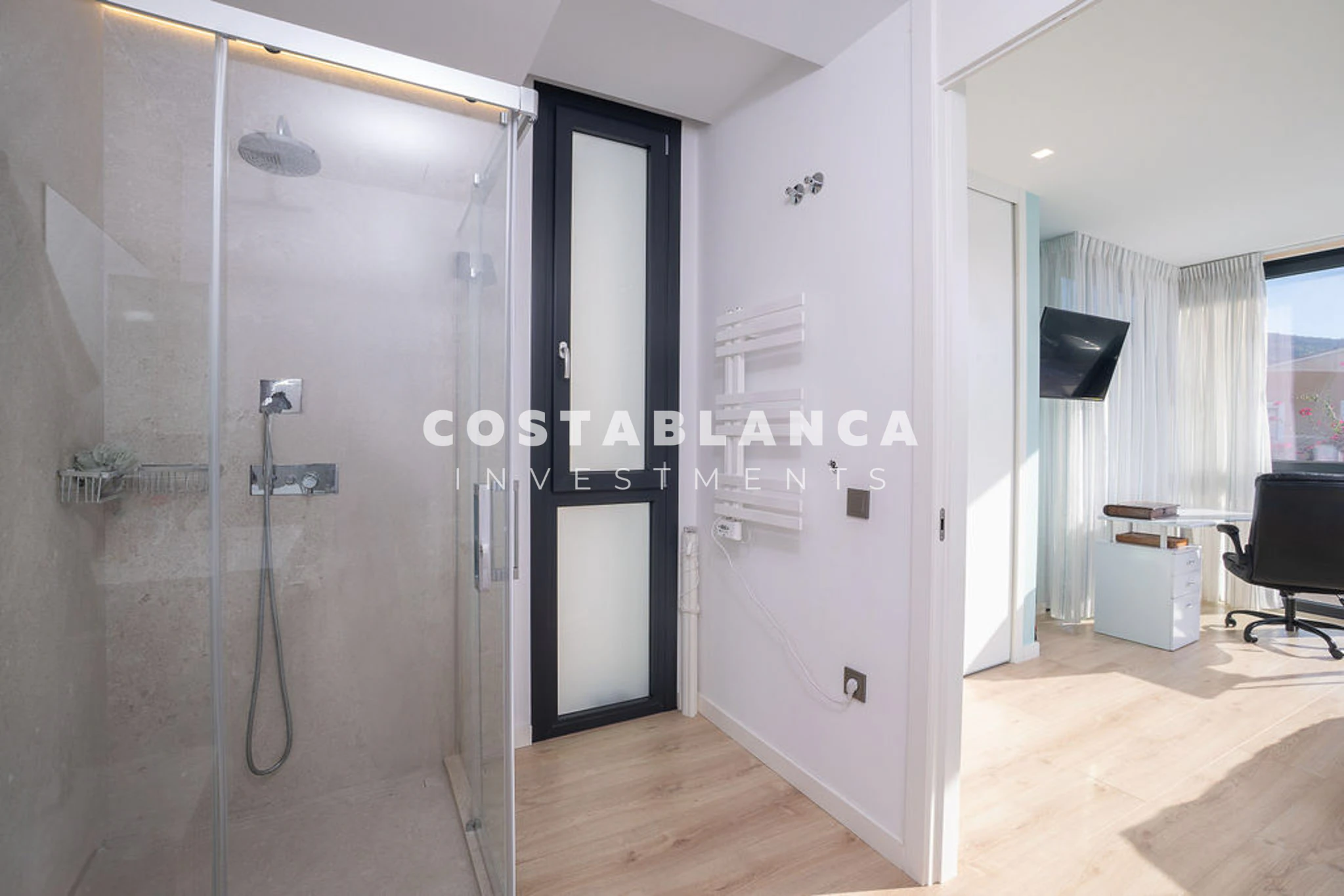 Contemporary Luxury Villa For Sale In Albir