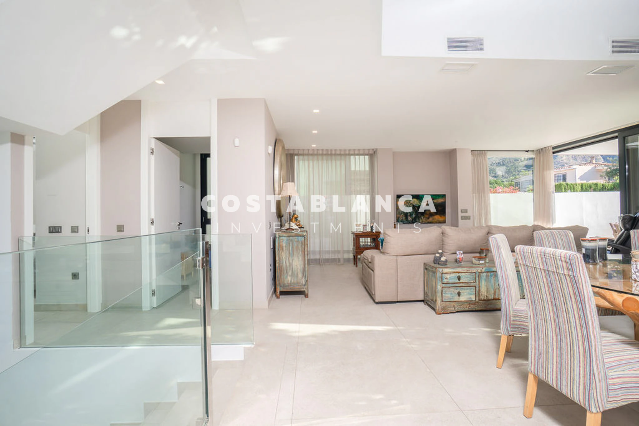 Contemporary Luxury Villa For Sale In Albir