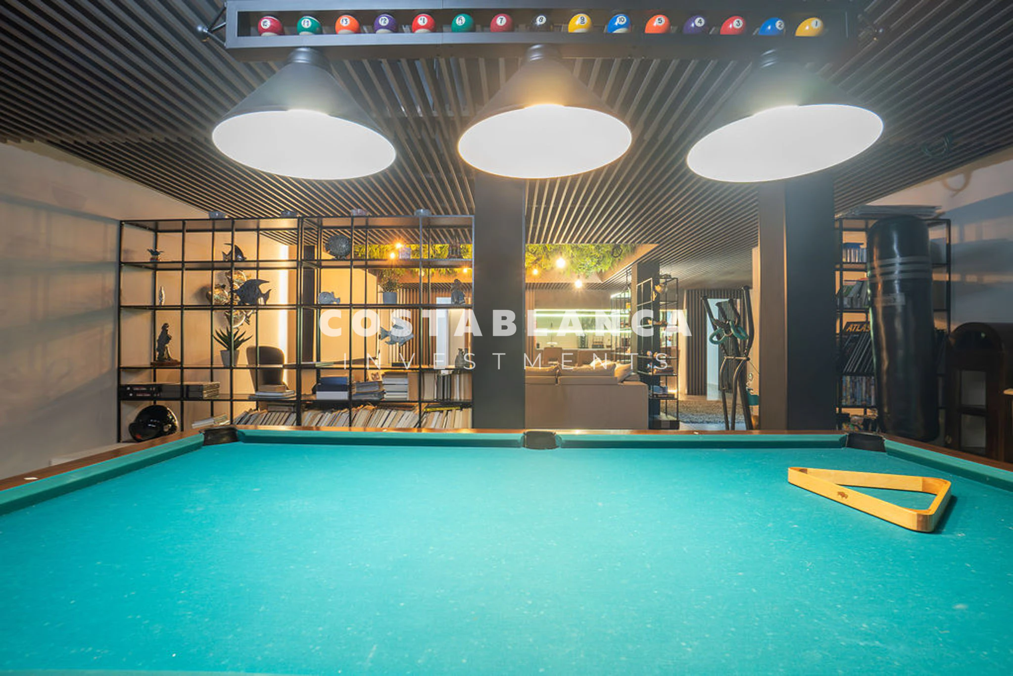 Contemporary Luxury Villa For Sale In Albir