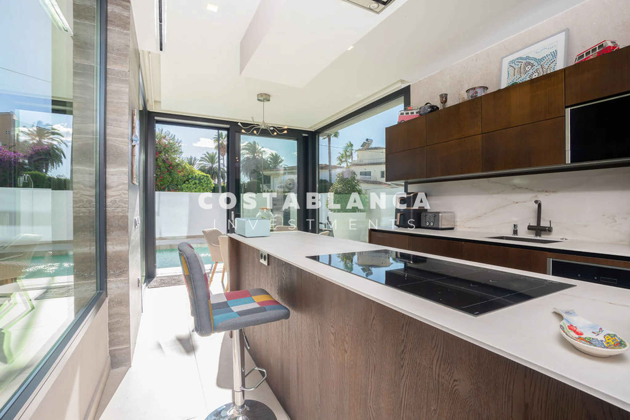 Contemporary Luxury Villa For Sale In Albir