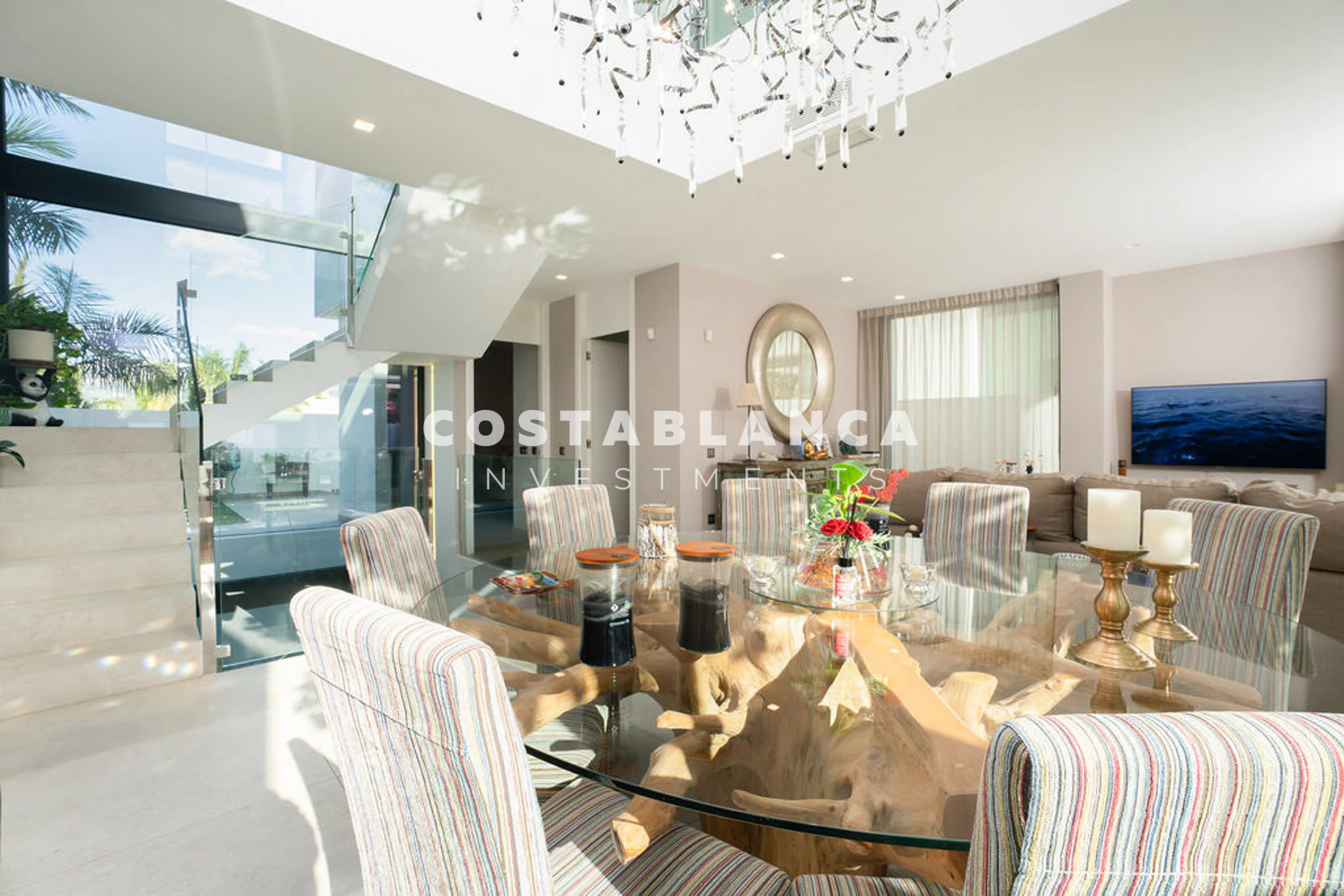 Contemporary Luxury Villa For Sale In Albir