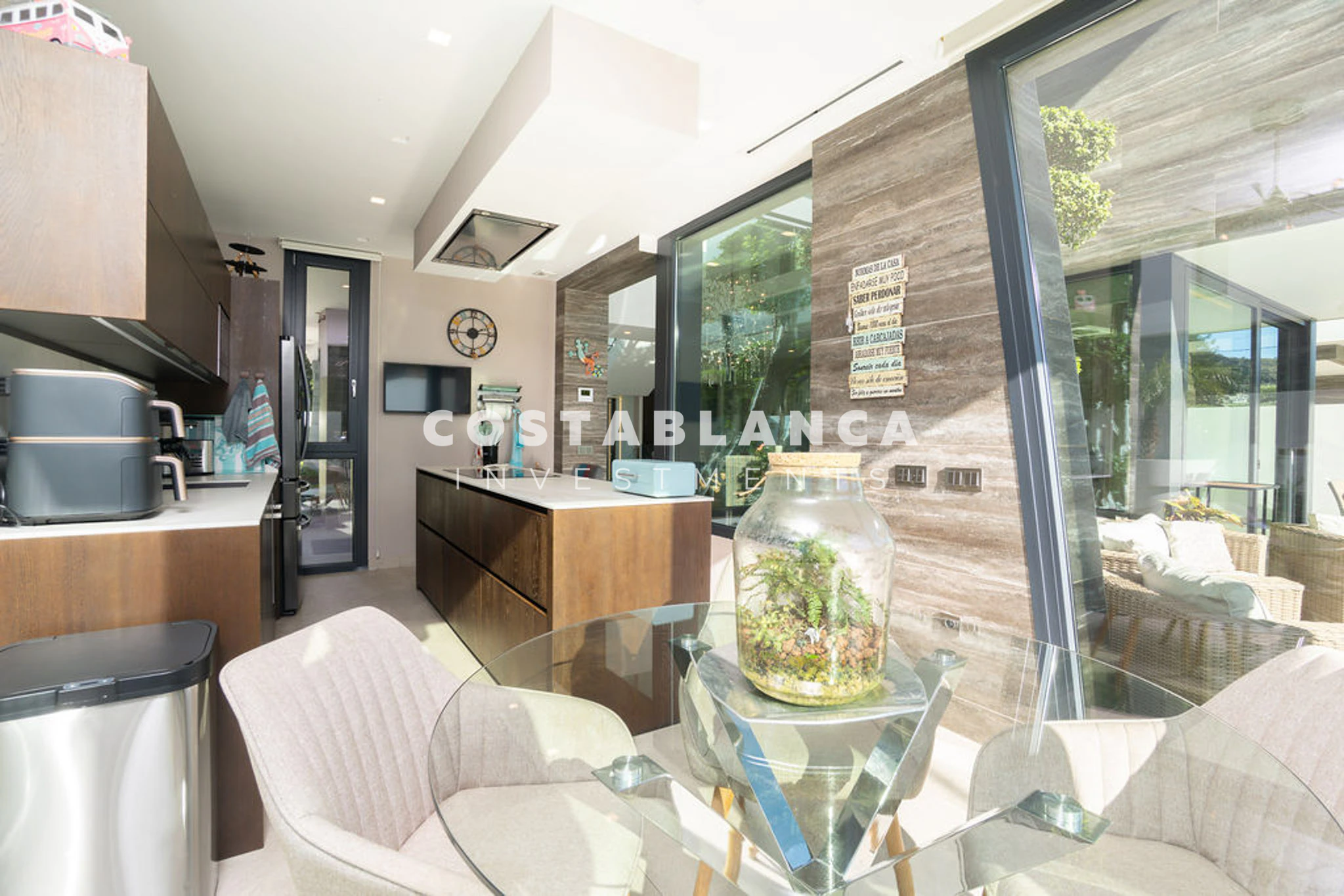 Contemporary Luxury Villa For Sale In Albir