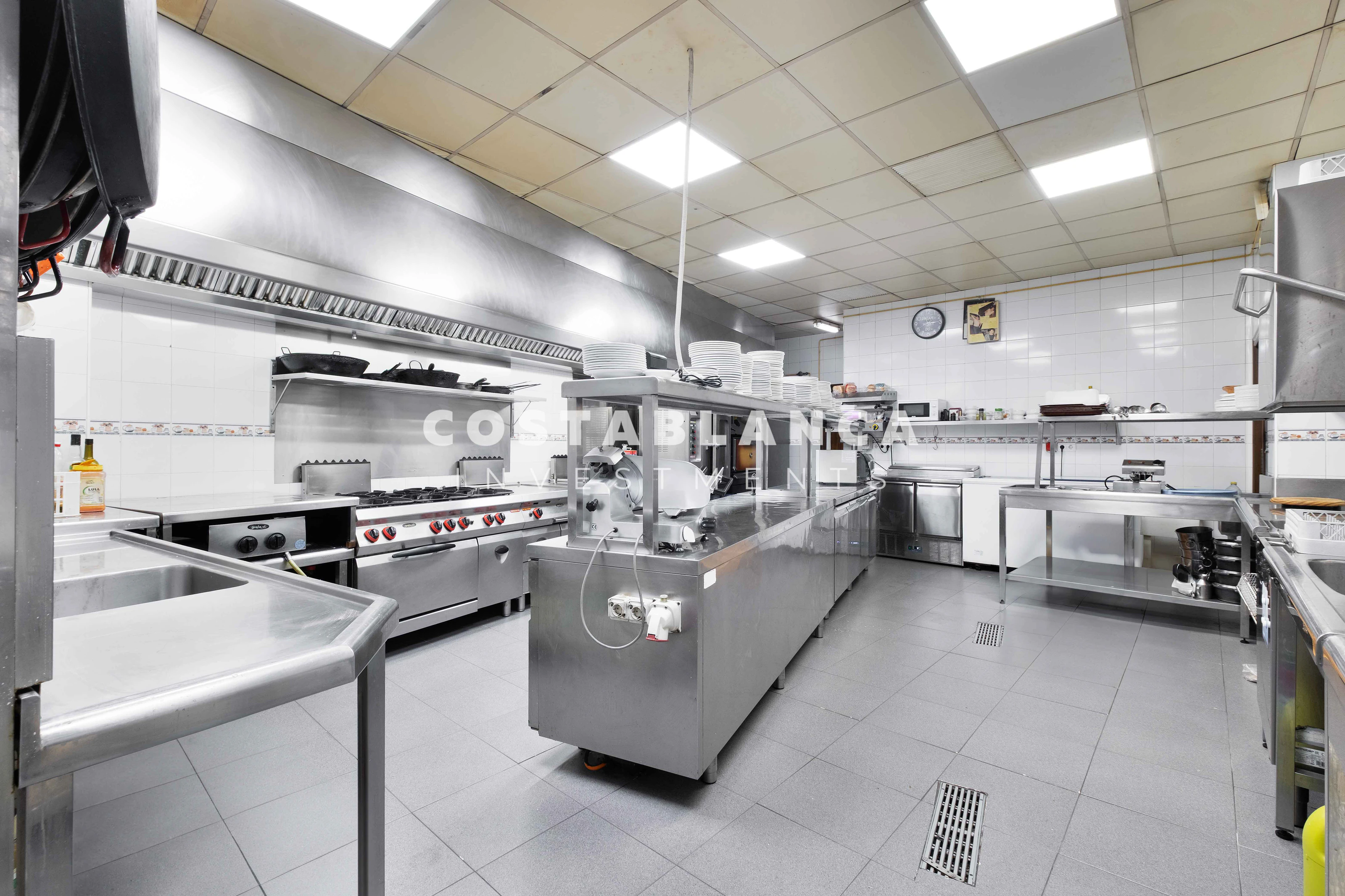 Restaurant entièrement opérationnel à vendre à Calpe – Annonce exclusive