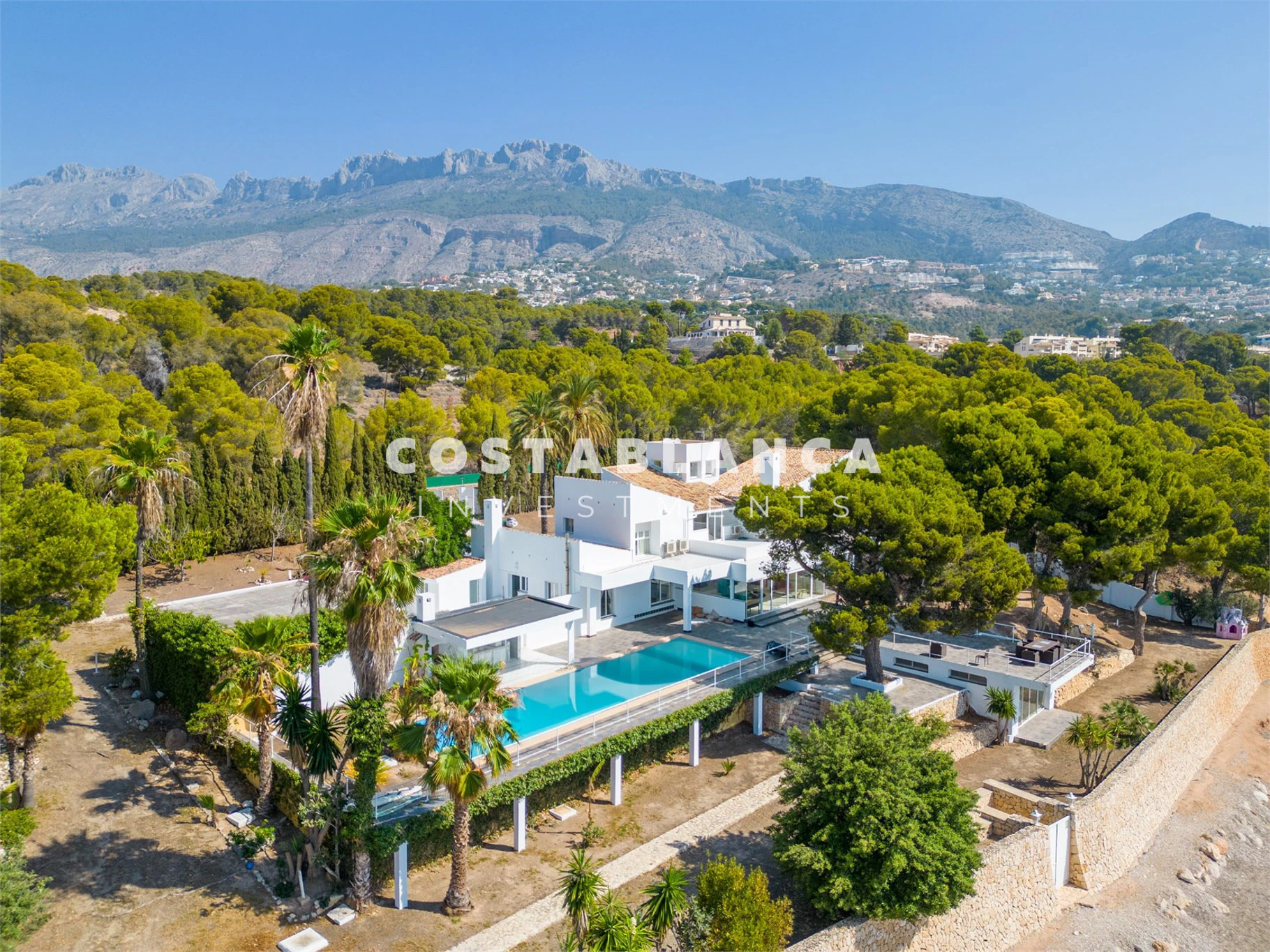 Absolute Frontline Villa with Private Beach Access for Sale in Altea