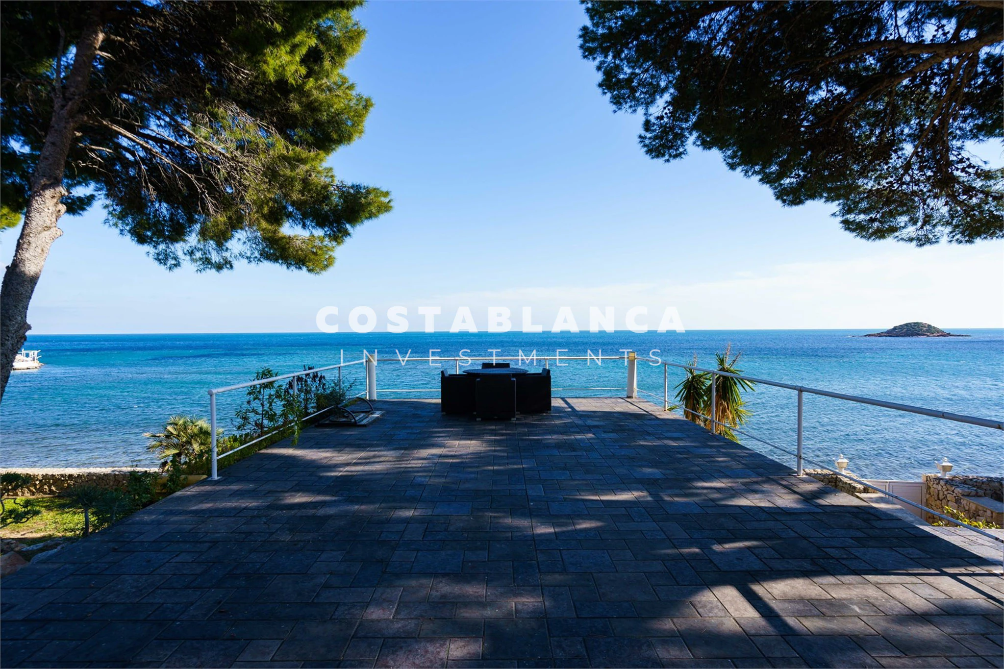 Absolute Frontline Villa with Private Beach Access for Sale in Altea