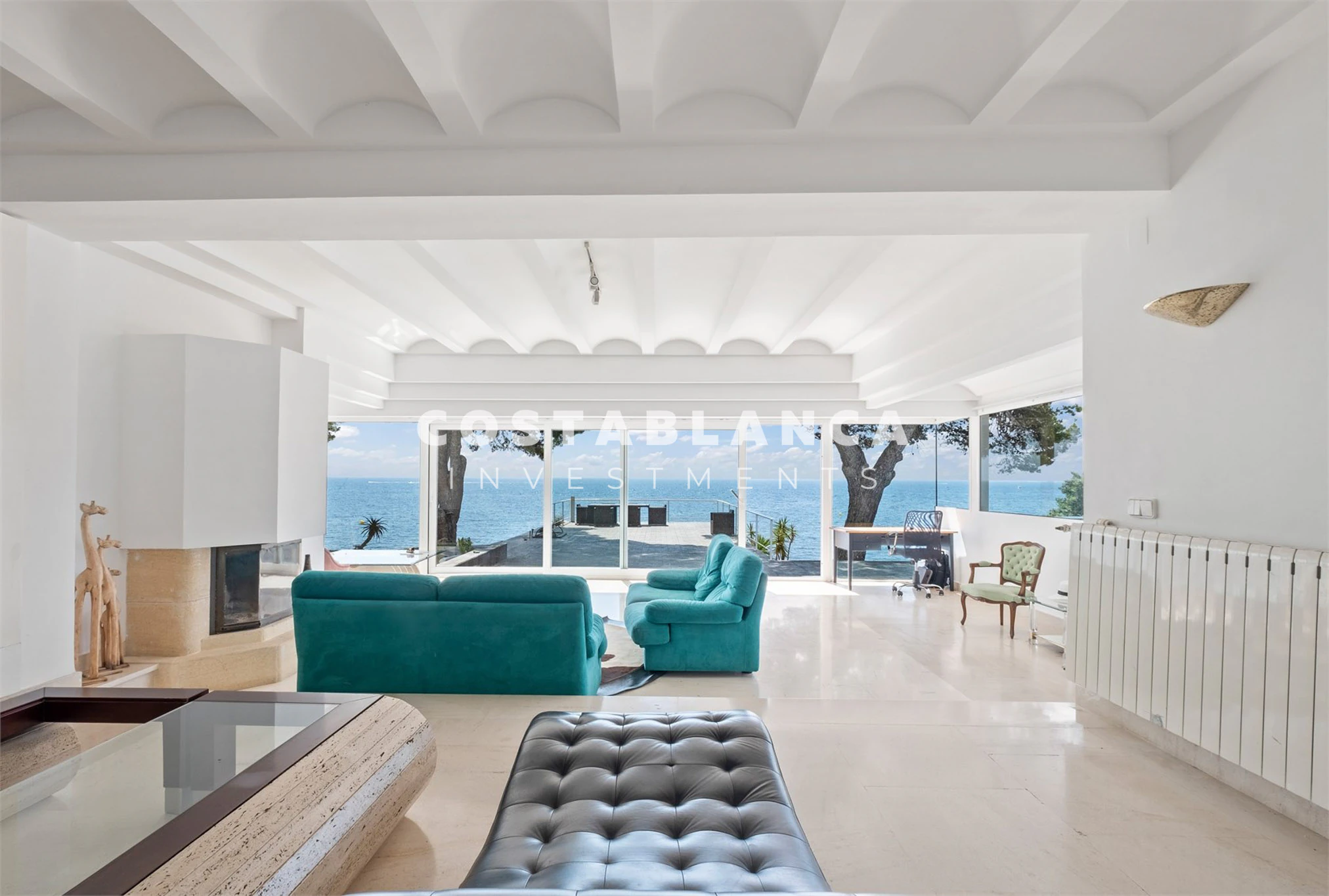 Absolute Frontline Villa with Private Beach Access for Sale in Altea