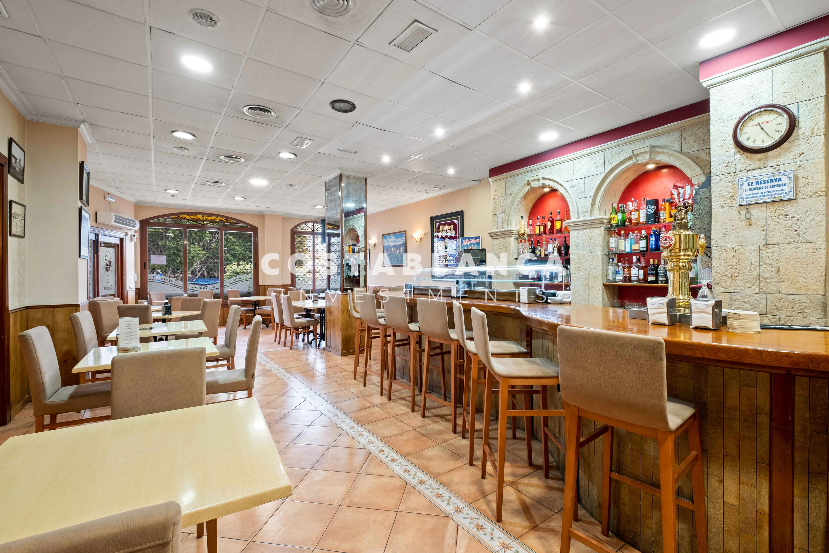 Restaurant entièrement opérationnel à vendre à Calpe – Annonce exclusive