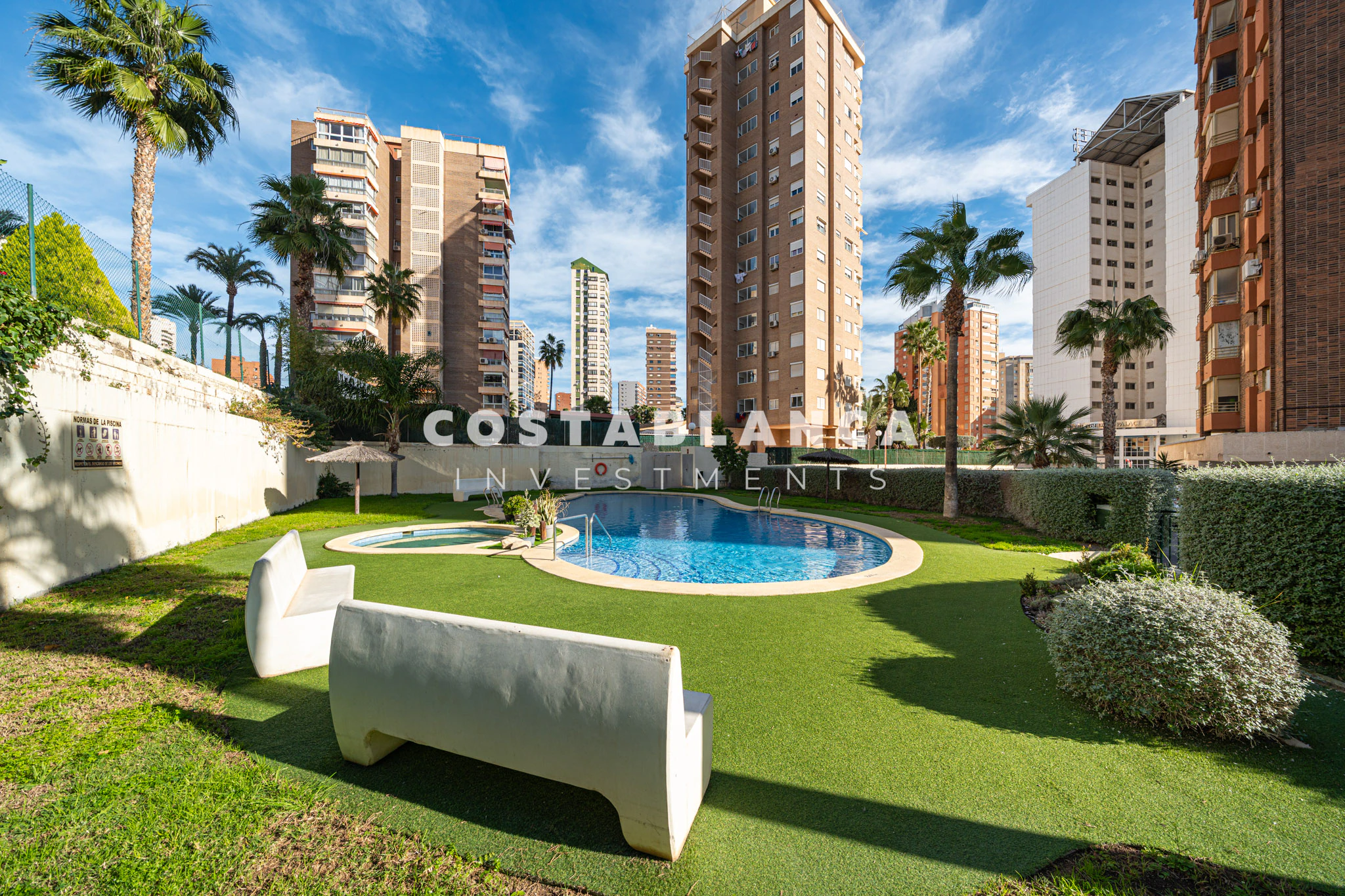 Ático de lujo cerca de las playas de Levante y Poniente en Benidorm con vistas panorámicas