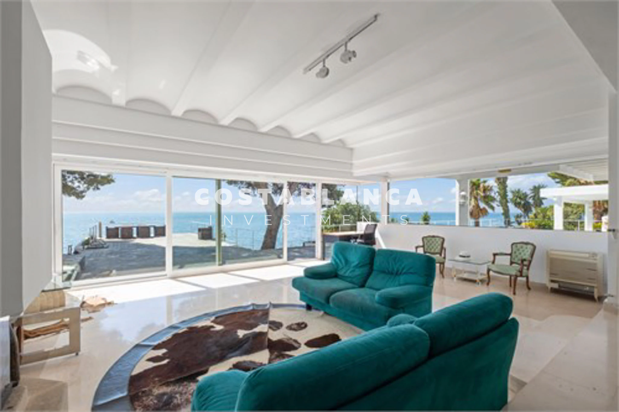 Absolute Frontline Villa with Private Beach Access for Sale in Altea