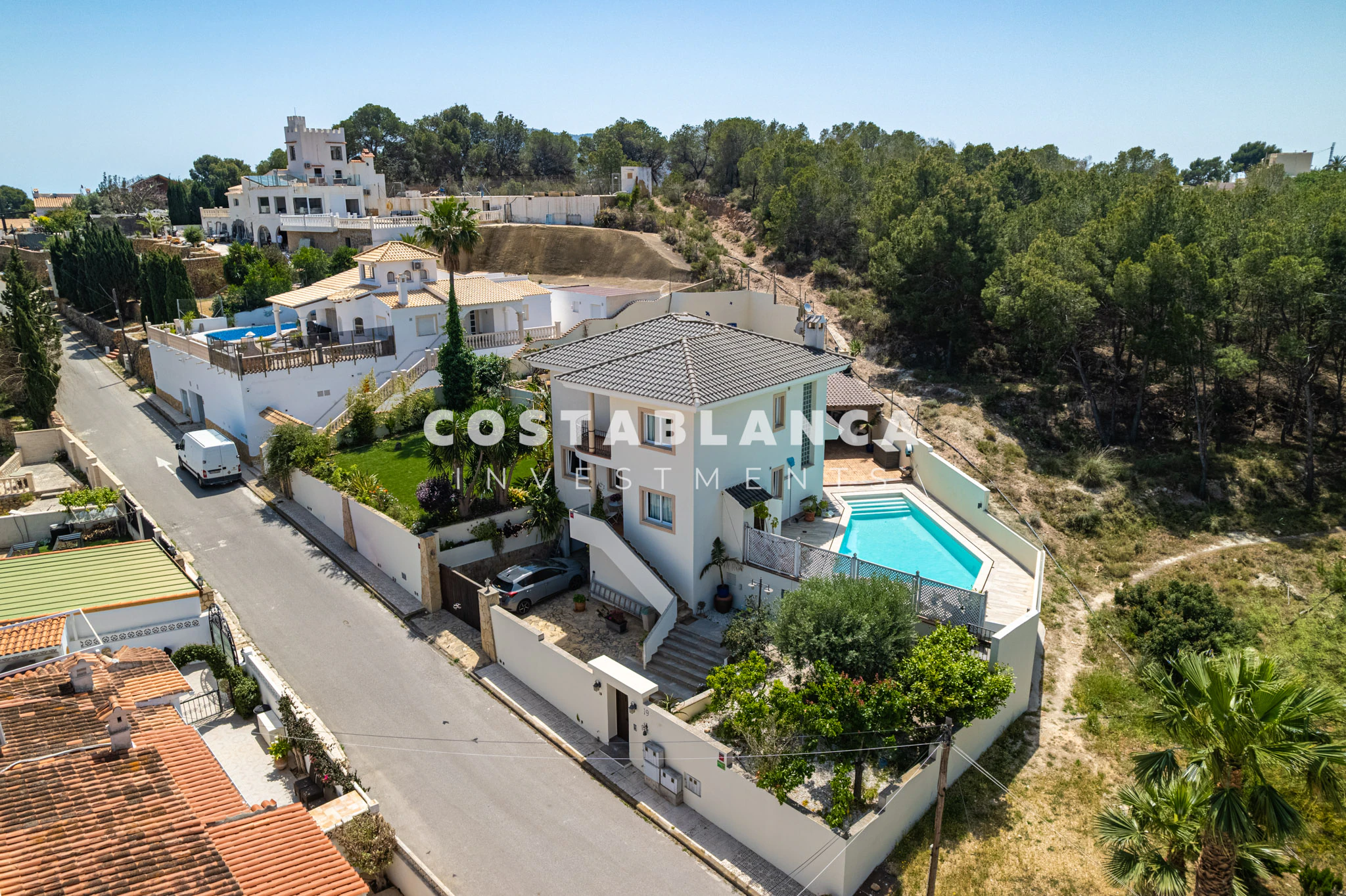 Villa Mediterránea Moderna con Impresionantes Vistas en Venta en Alfaz Del Pi