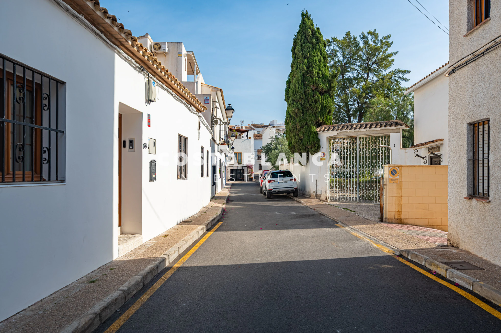 Charming Renovated Townhouse in the Heart of Altea Old Town
