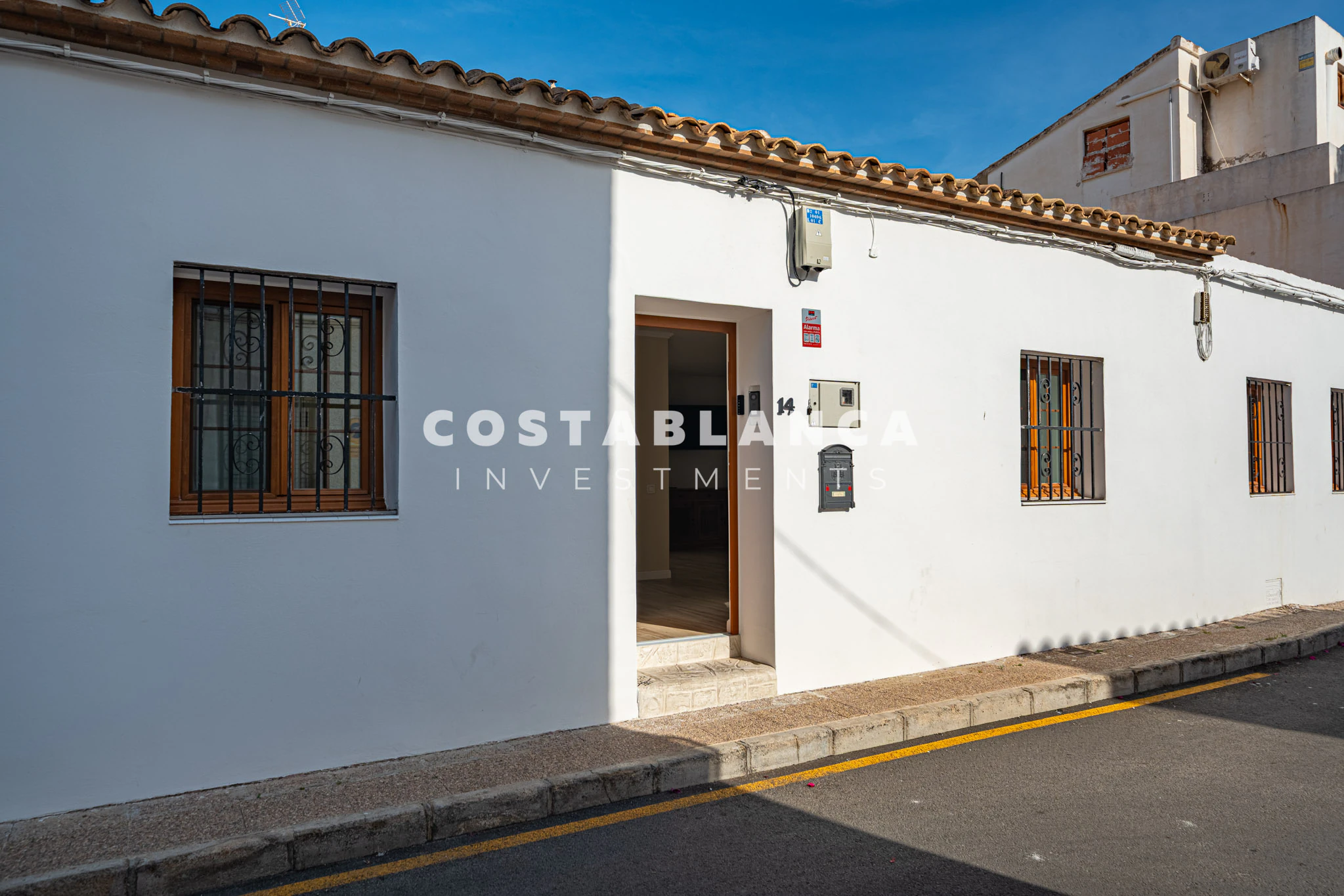 Charming Renovated Townhouse in the Heart of Altea Old Town