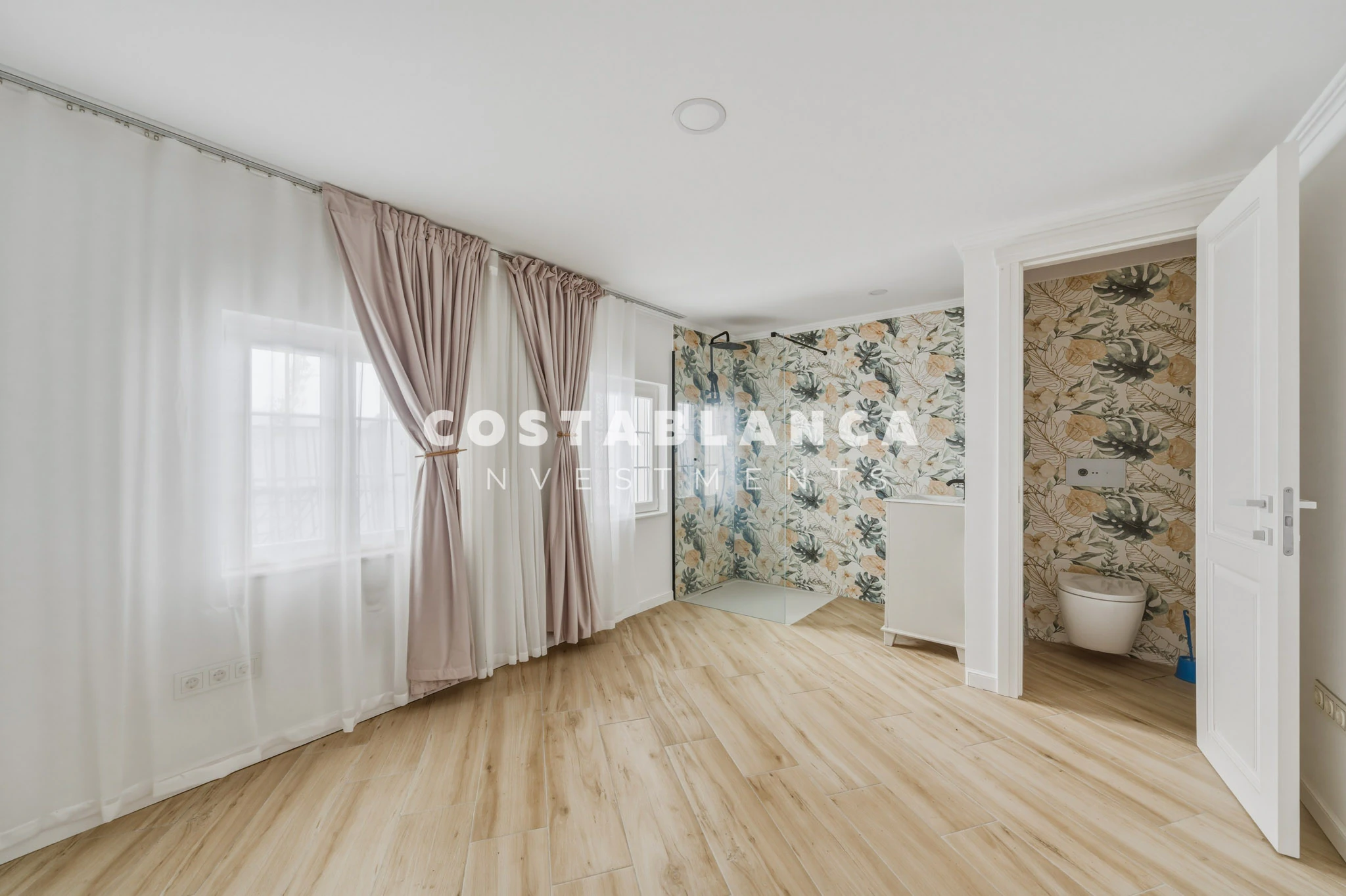 Charming Renovated Townhouse in the Heart of Altea Old Town