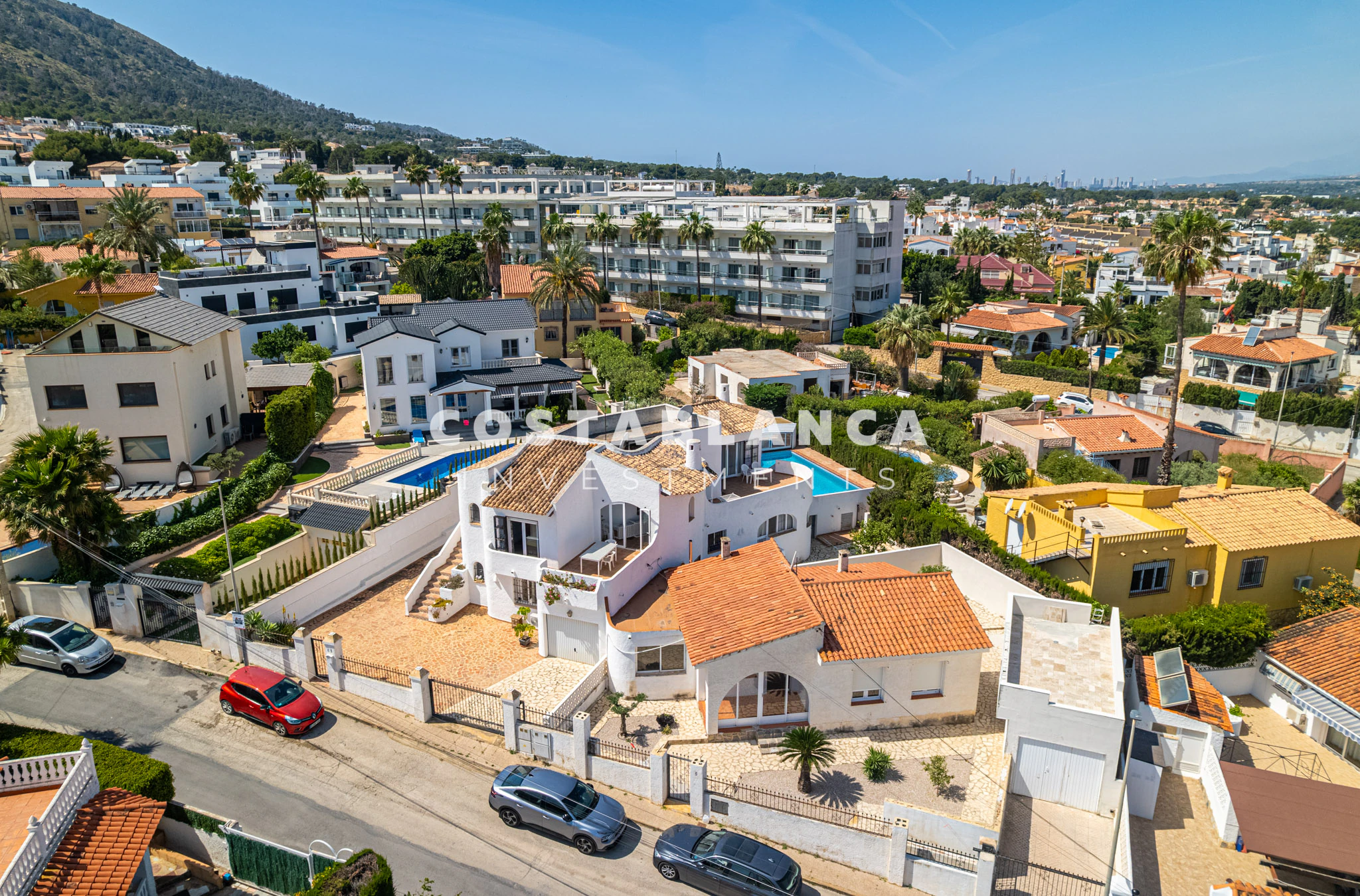 Traditional Mediterranean Villa with Sea Views for sale in L’Albir
