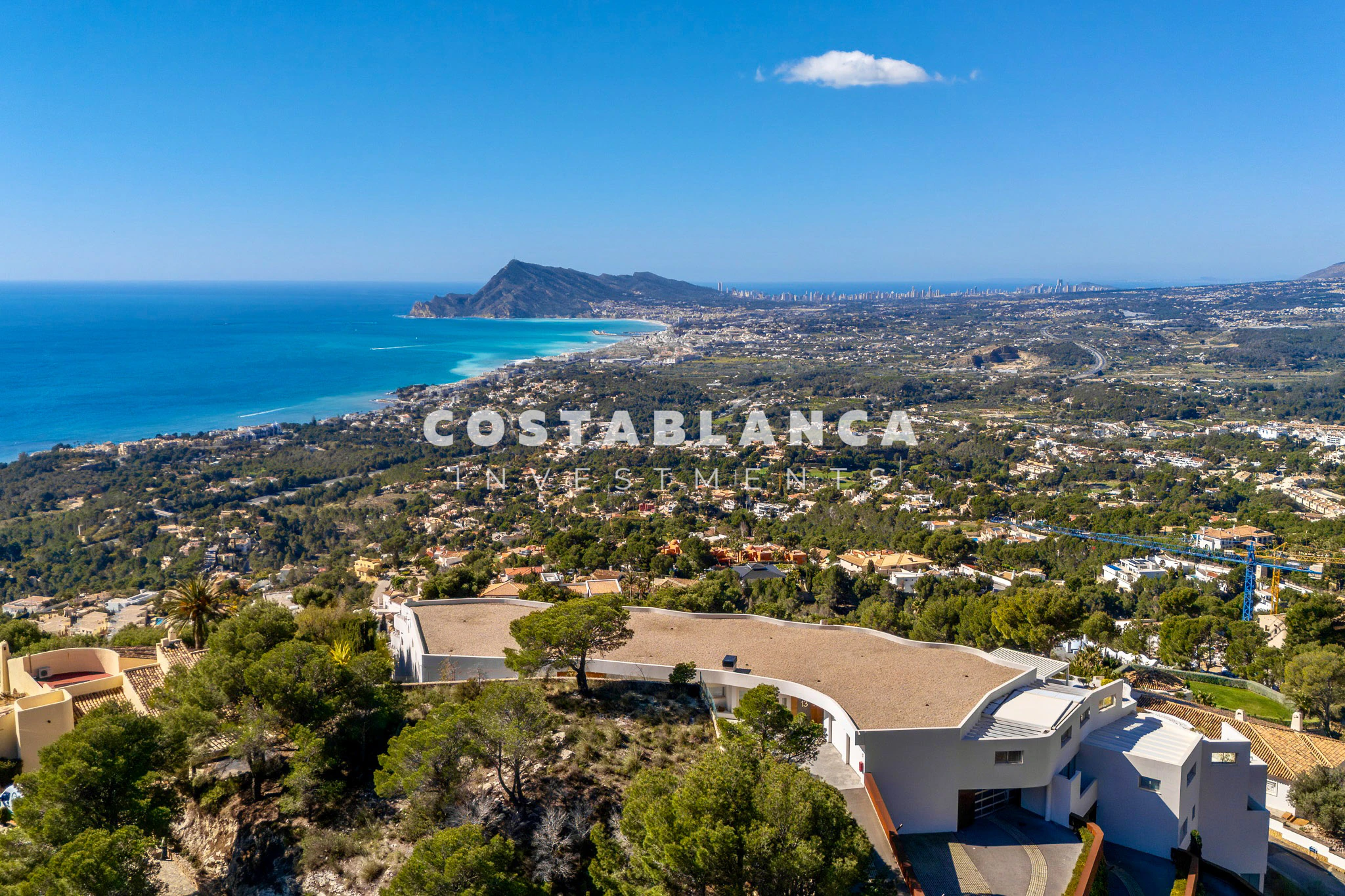 Luxury Penthouse with Panoramic Sea & Mountain Views for sale in Altea La Vella - 4