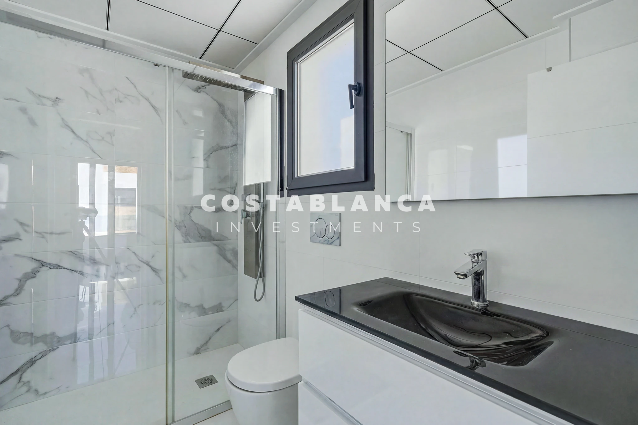 Modern Semi-Detached Villa with Communal Pool for sale in Polop