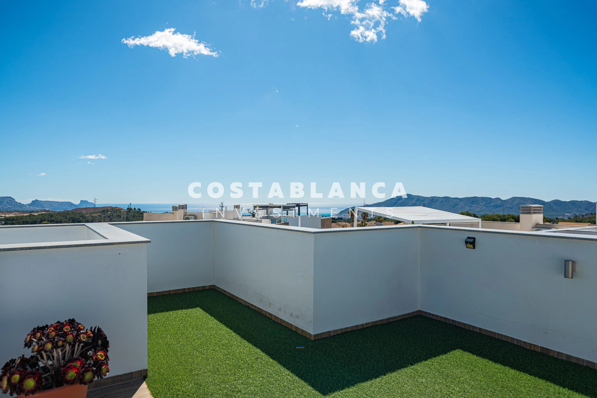 Modern Semi-Detached Villa with Communal Pool for sale in Polop - 4