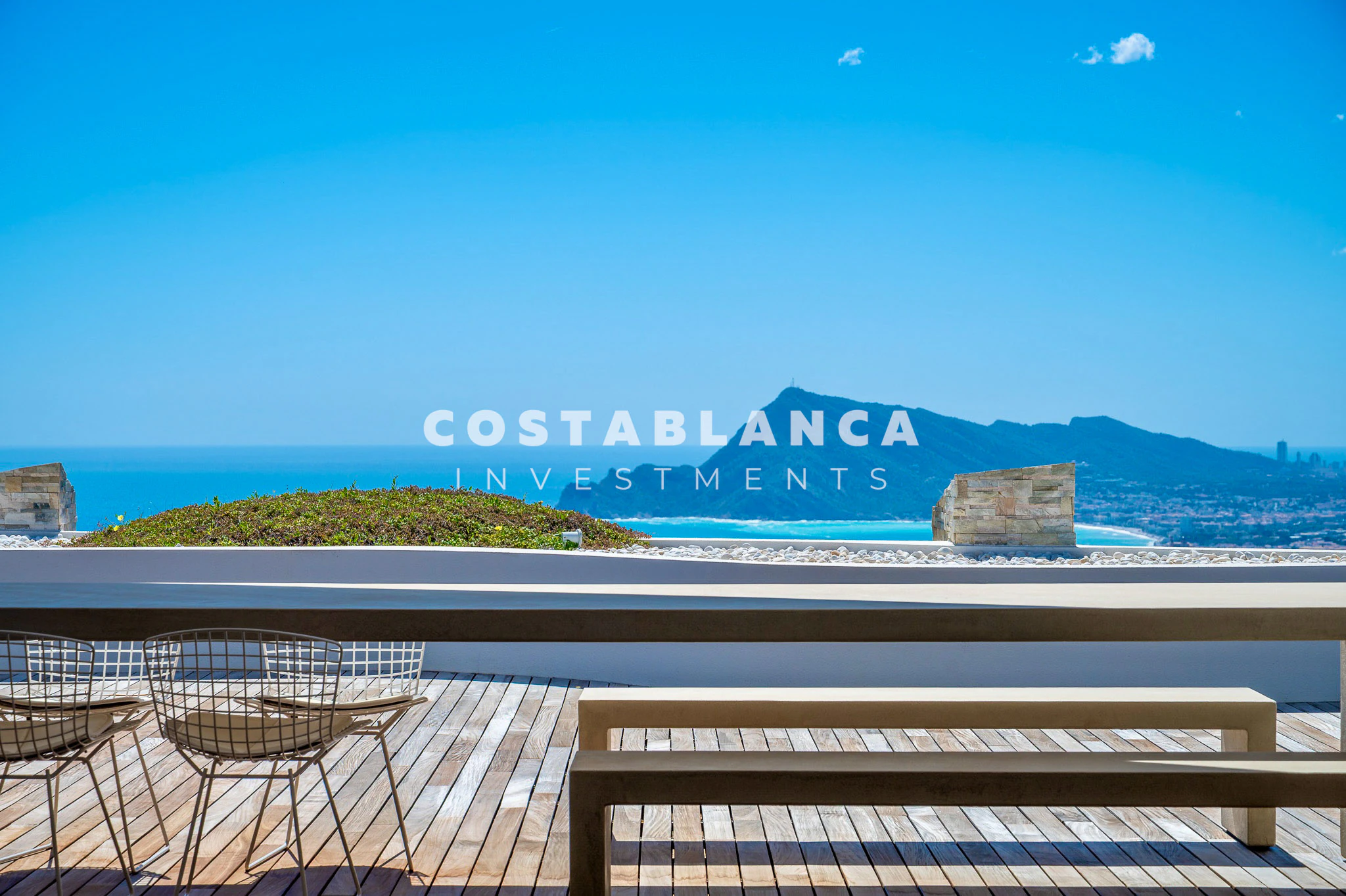 Luxury Penthouse with Panoramic Sea & Mountain Views for sale in Altea La Vella - 3