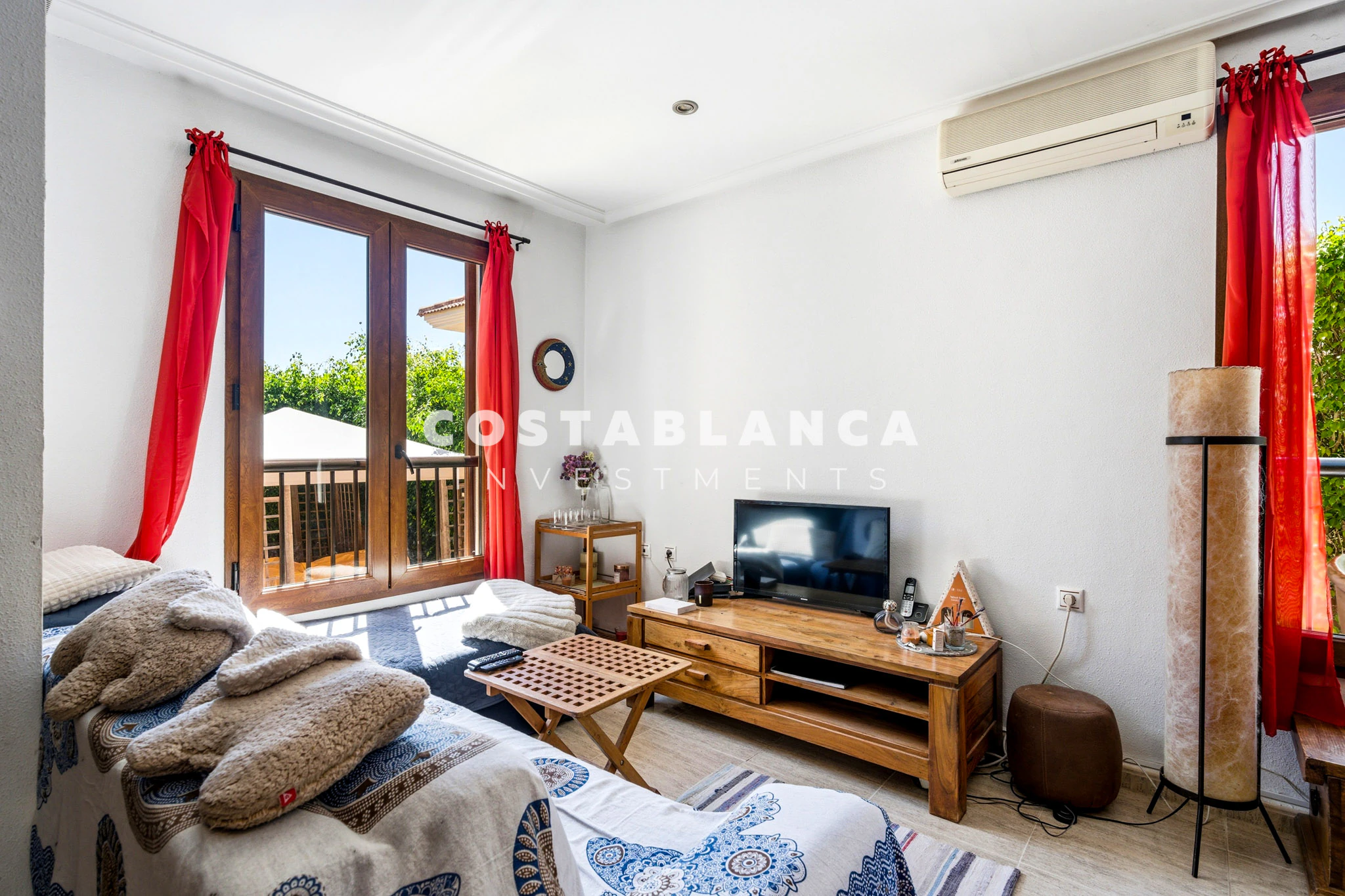 3 Bedroom Bungalow  for sale in Finestrat with Private Terrace and Communal Pool