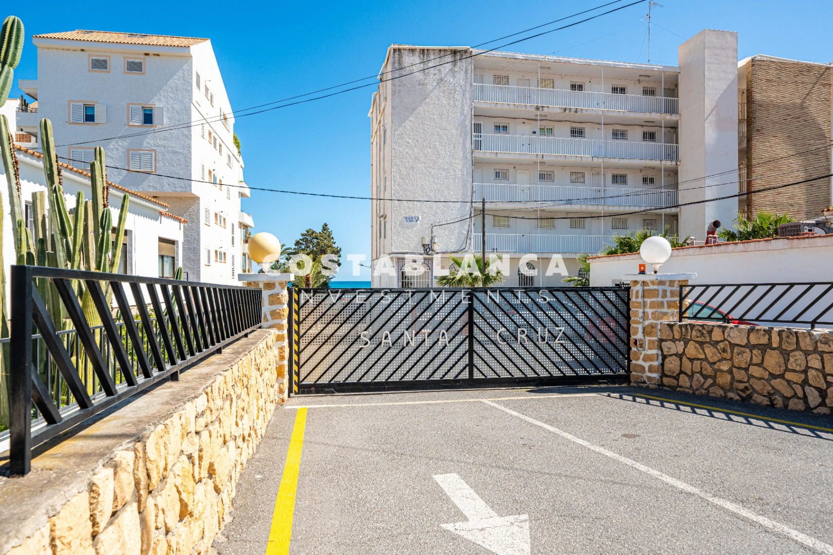 Renovated Studio with Sea Views and Direct Beach Access in Altea