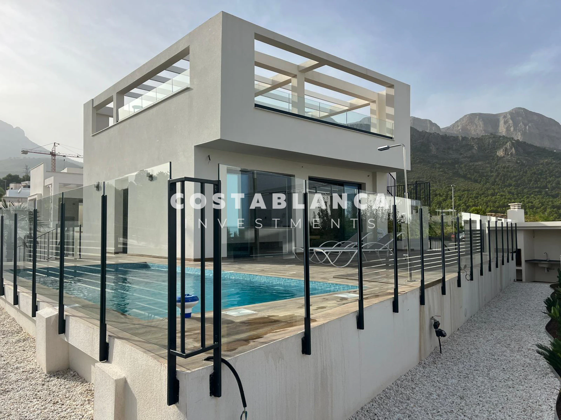 Luxury Contemporary Villa with Sea Views for sale in Polop