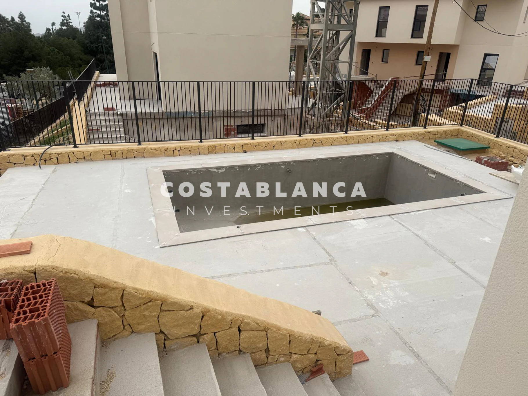 Modern Mediterranean villa for sale in La Nucia