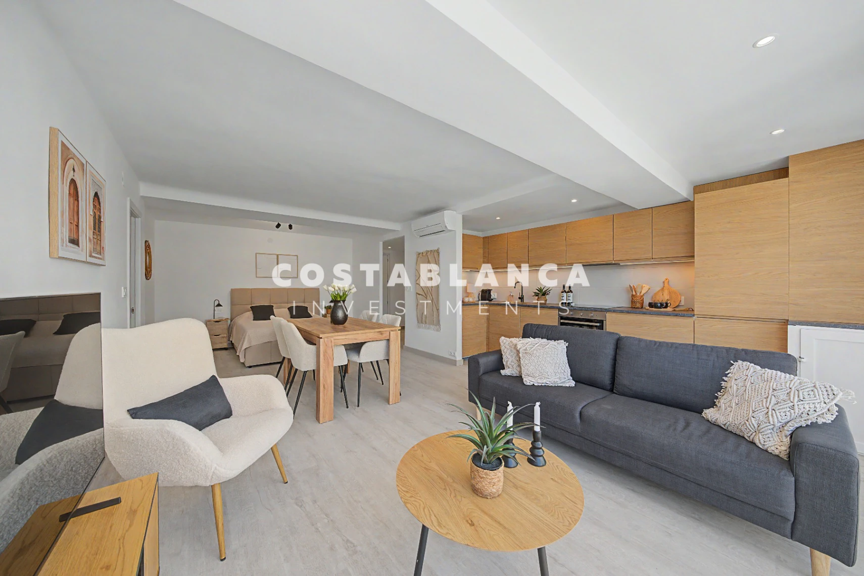 Renovated Studio with Sea Views and Direct Beach Access in Altea