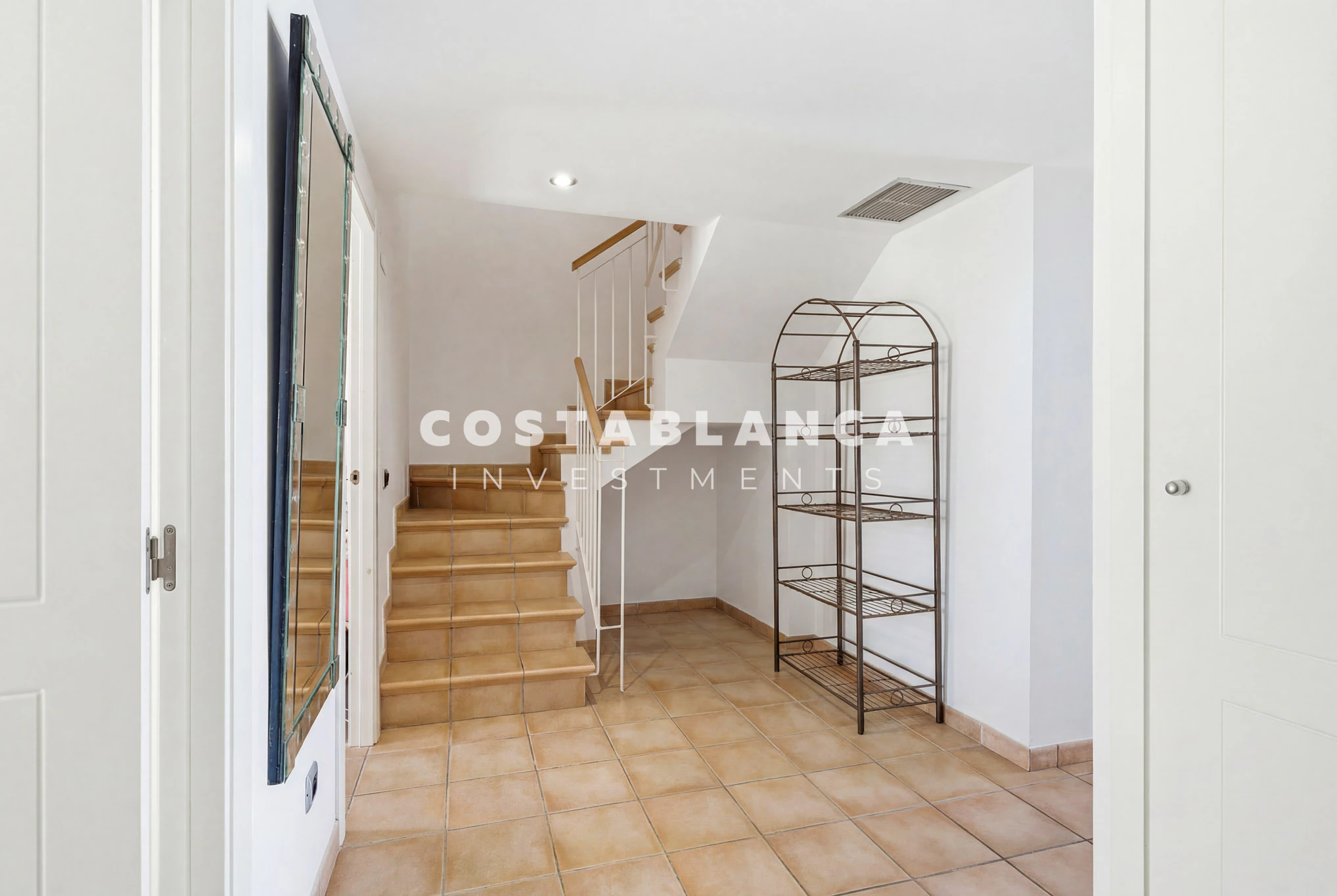 First-line duplex with panoramic sea views for sale in Mascarat