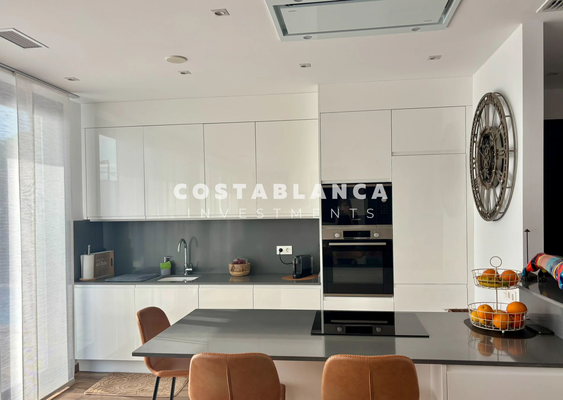 Luxury Contemporary Villa with Sea Views for sale in Polop