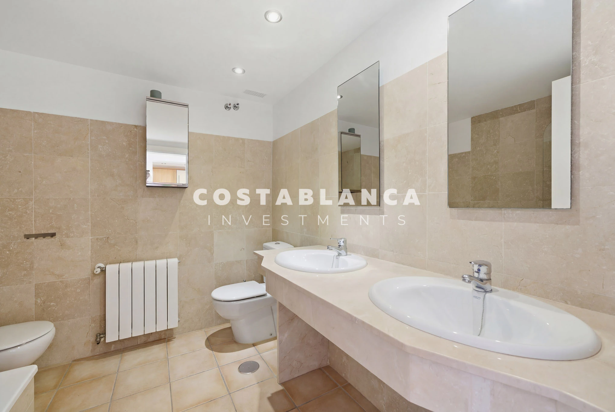 First-line duplex with panoramic sea views for sale in Mascarat