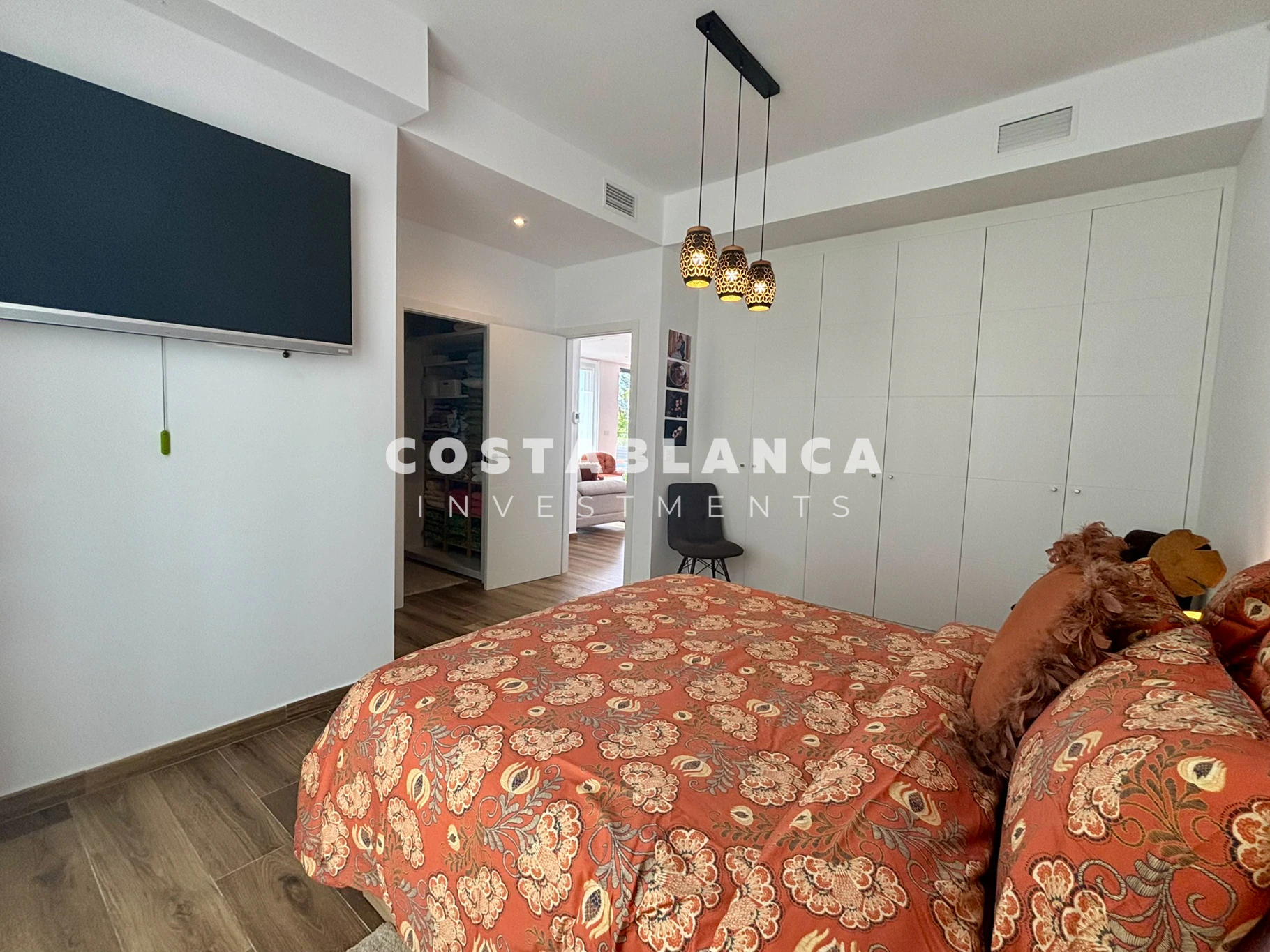 Luxury Contemporary Villa with Sea Views for sale in Polop