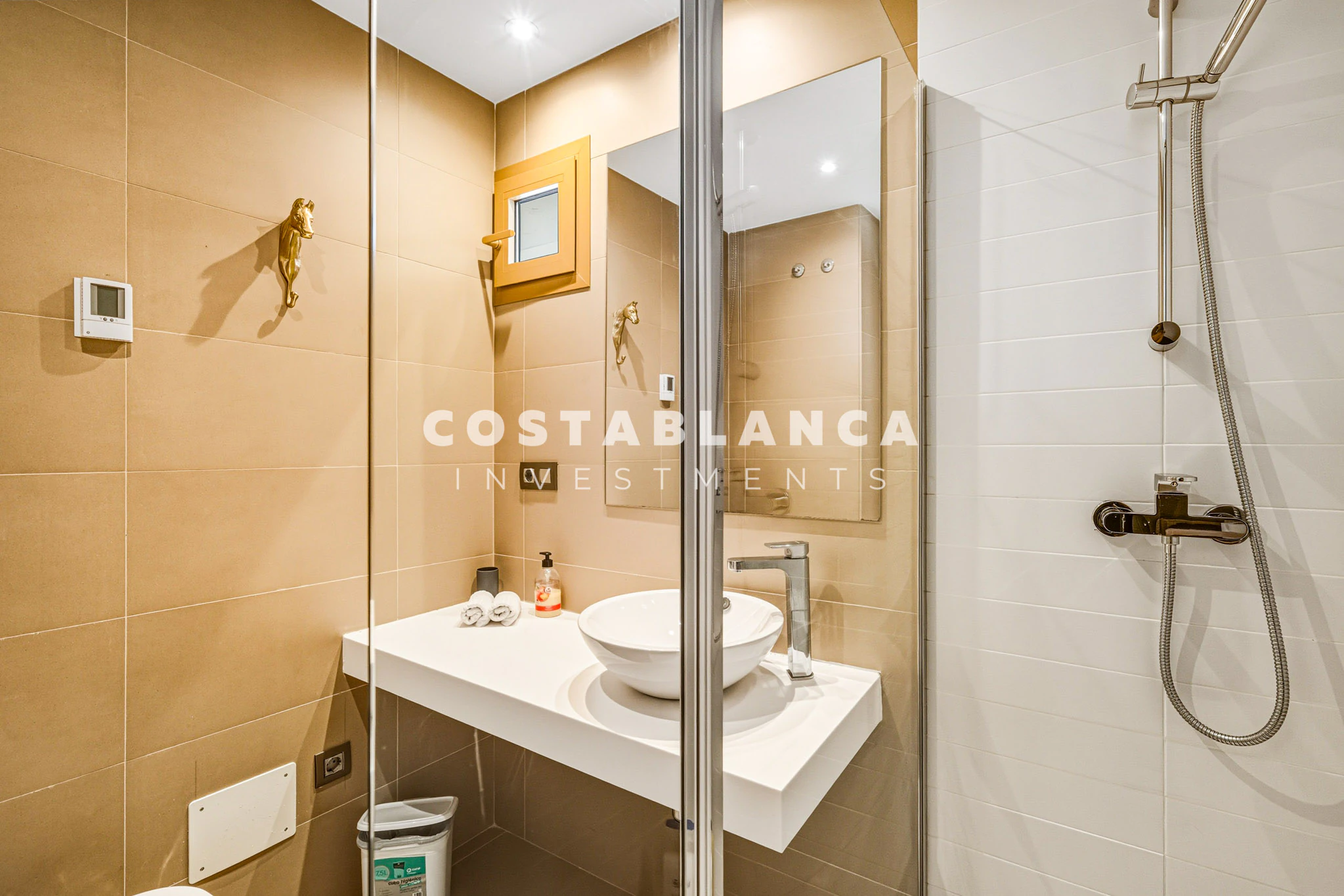 Appartement de luxe au 37e étage avec vues panoramiques sur la mer à Benidorm