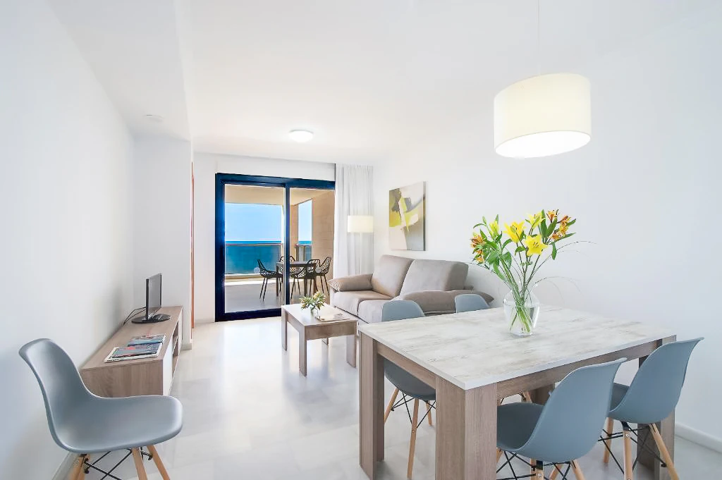 First line apartment in Mascarat With Tourist Liscence, Altea
