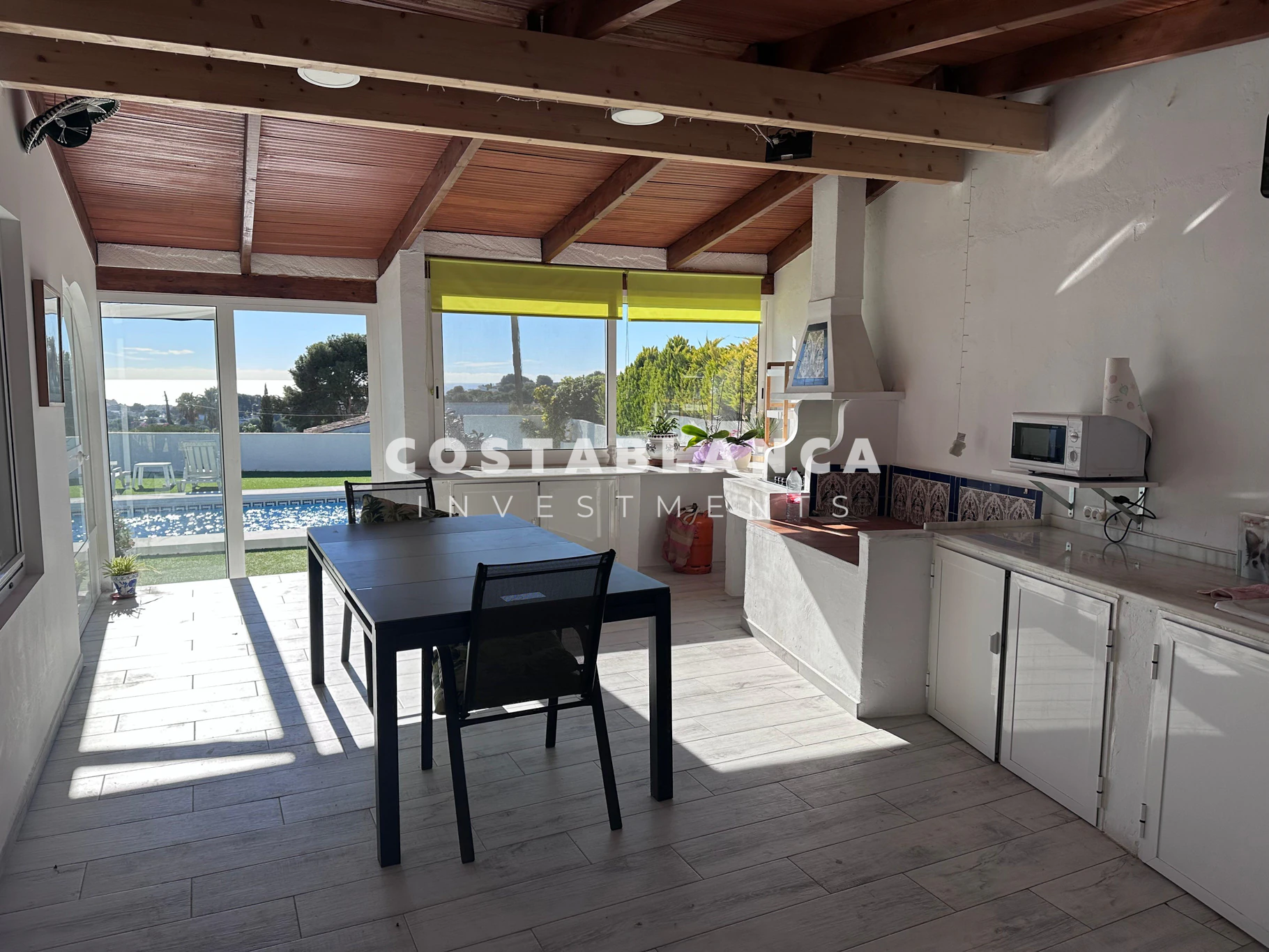 Sunny Mediterranean villa for sale in Moraira