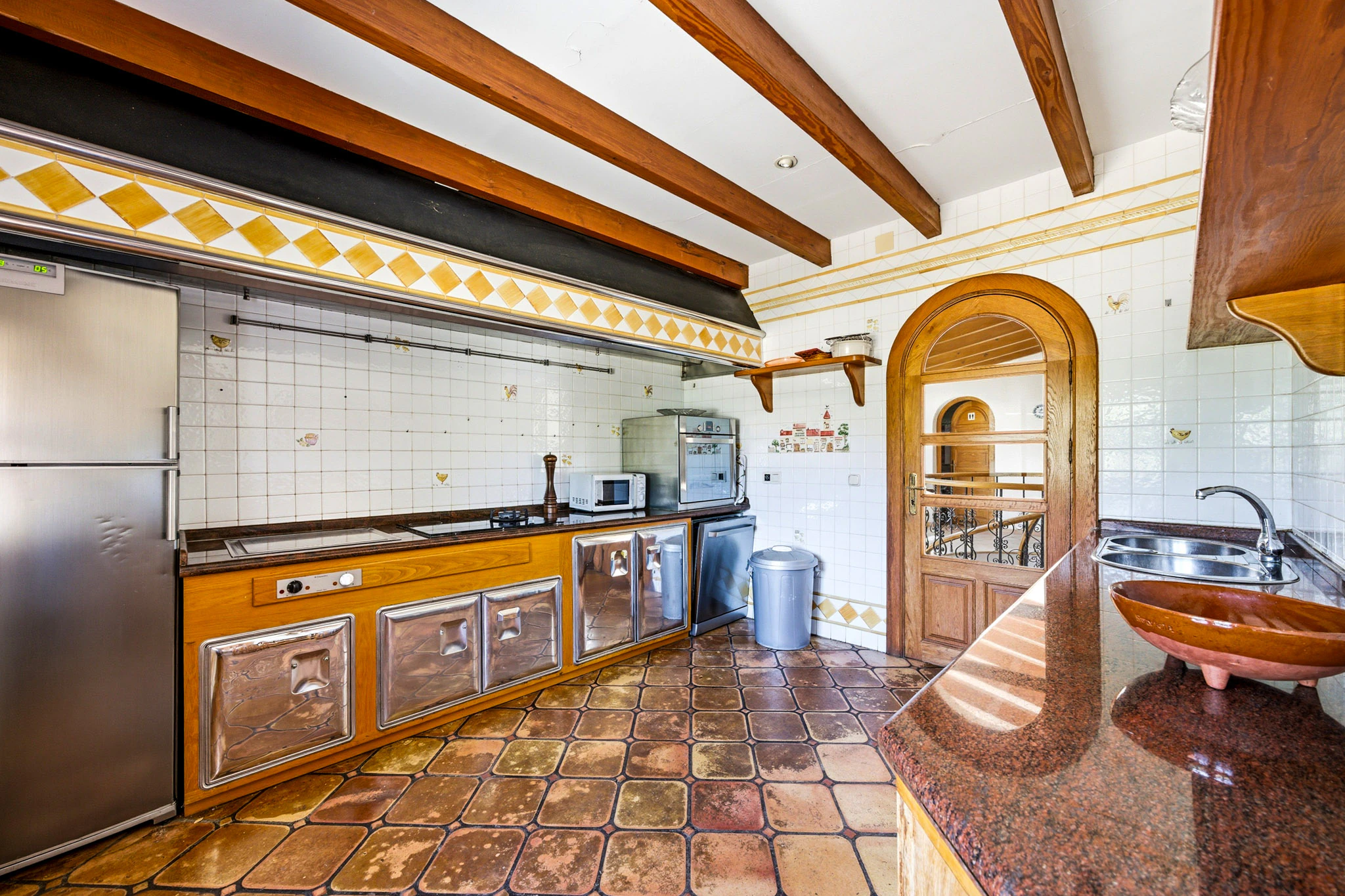 Exclusive Mediterranean Estate with Vineyards and Lakes for sale in Novelda
