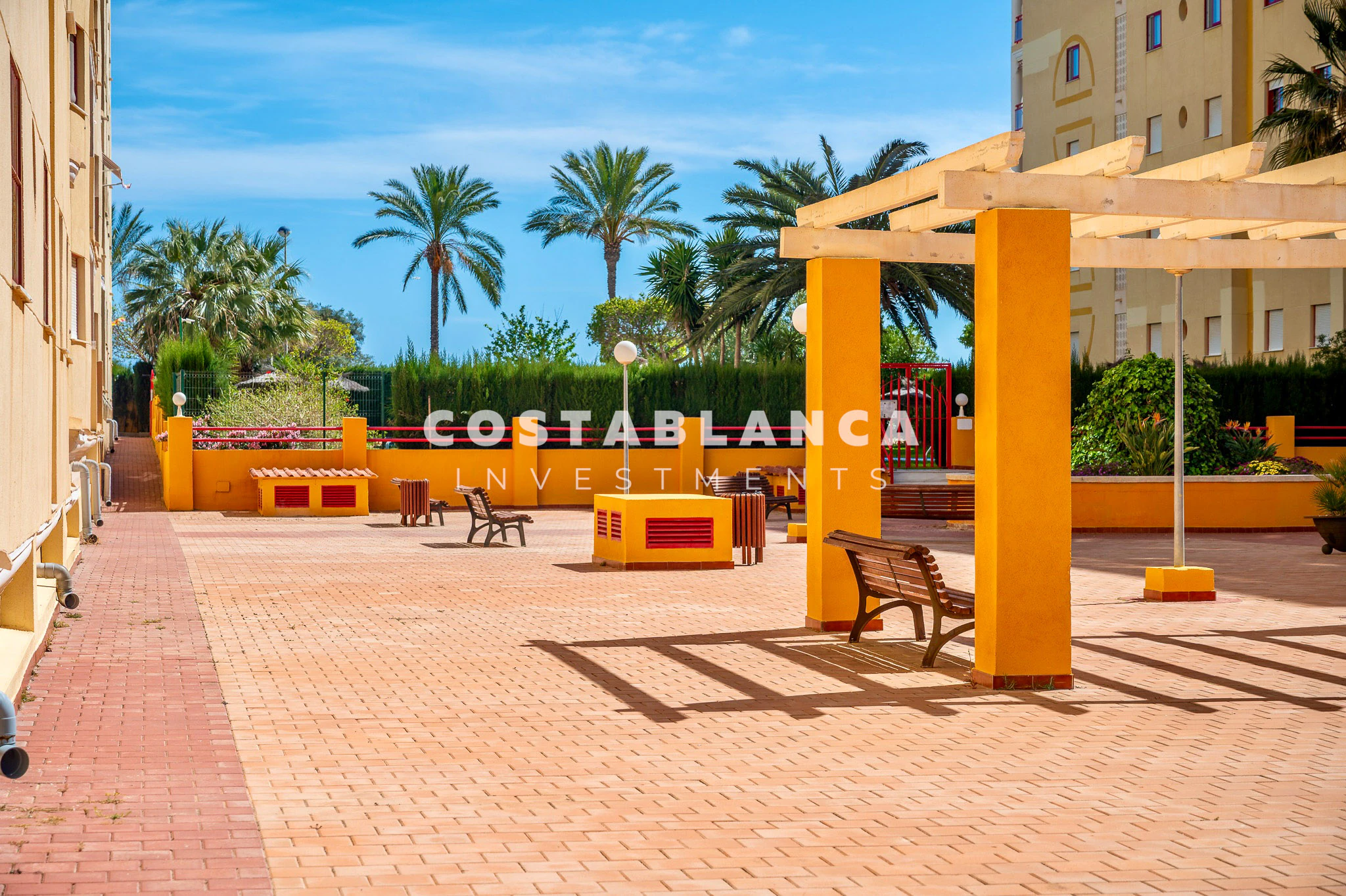 Well Located Apartment Near the Beach with Excellent Rental Appeal for sale in Villajoyosa