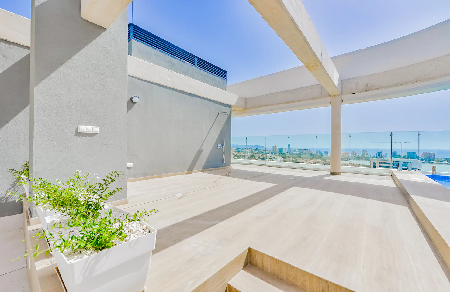 Penthouse moderne à vendre à Calpe avec piscine privée