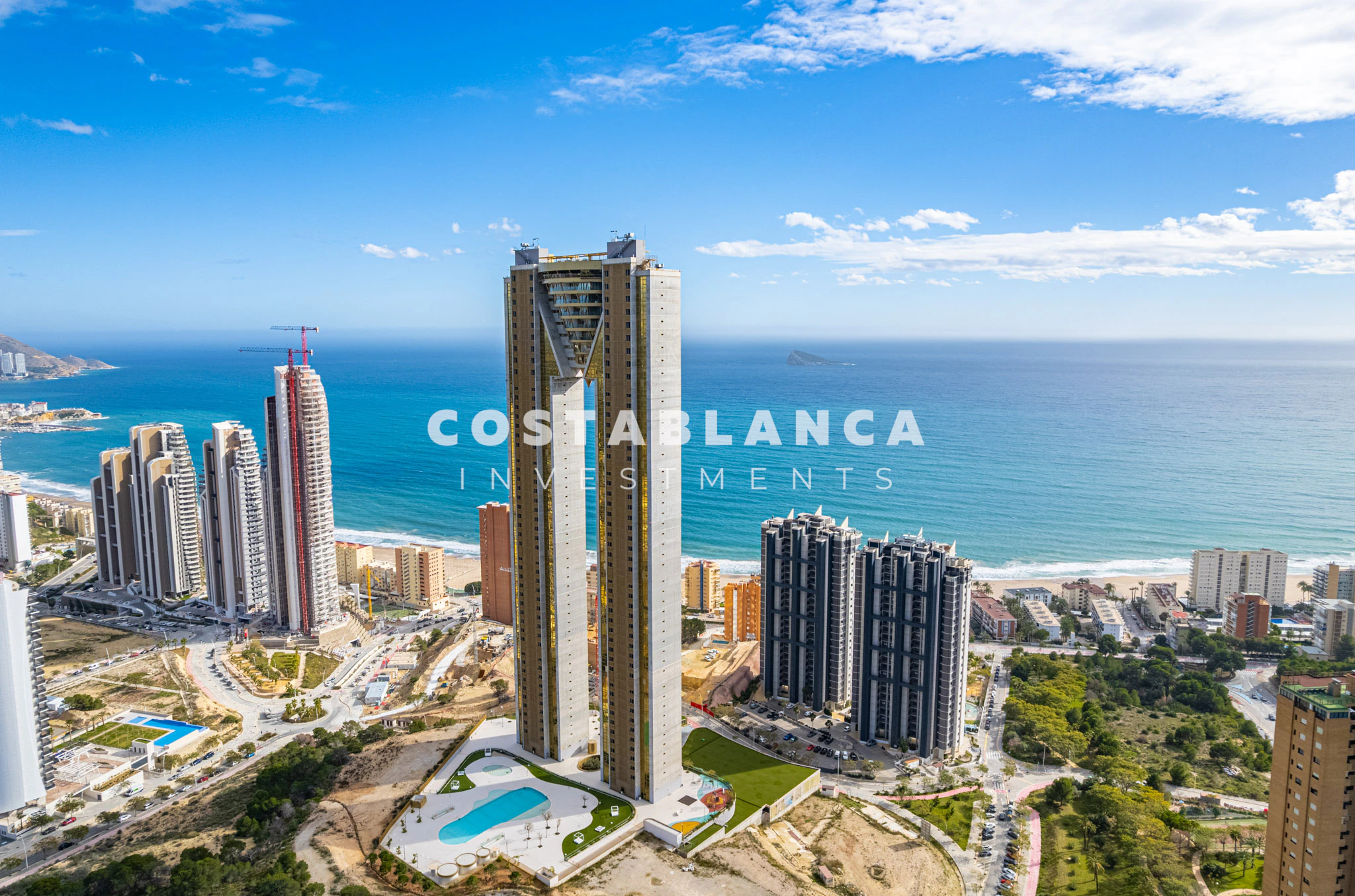 Appartement de luxe au 37e étage avec vues panoramiques sur la mer à Benidorm