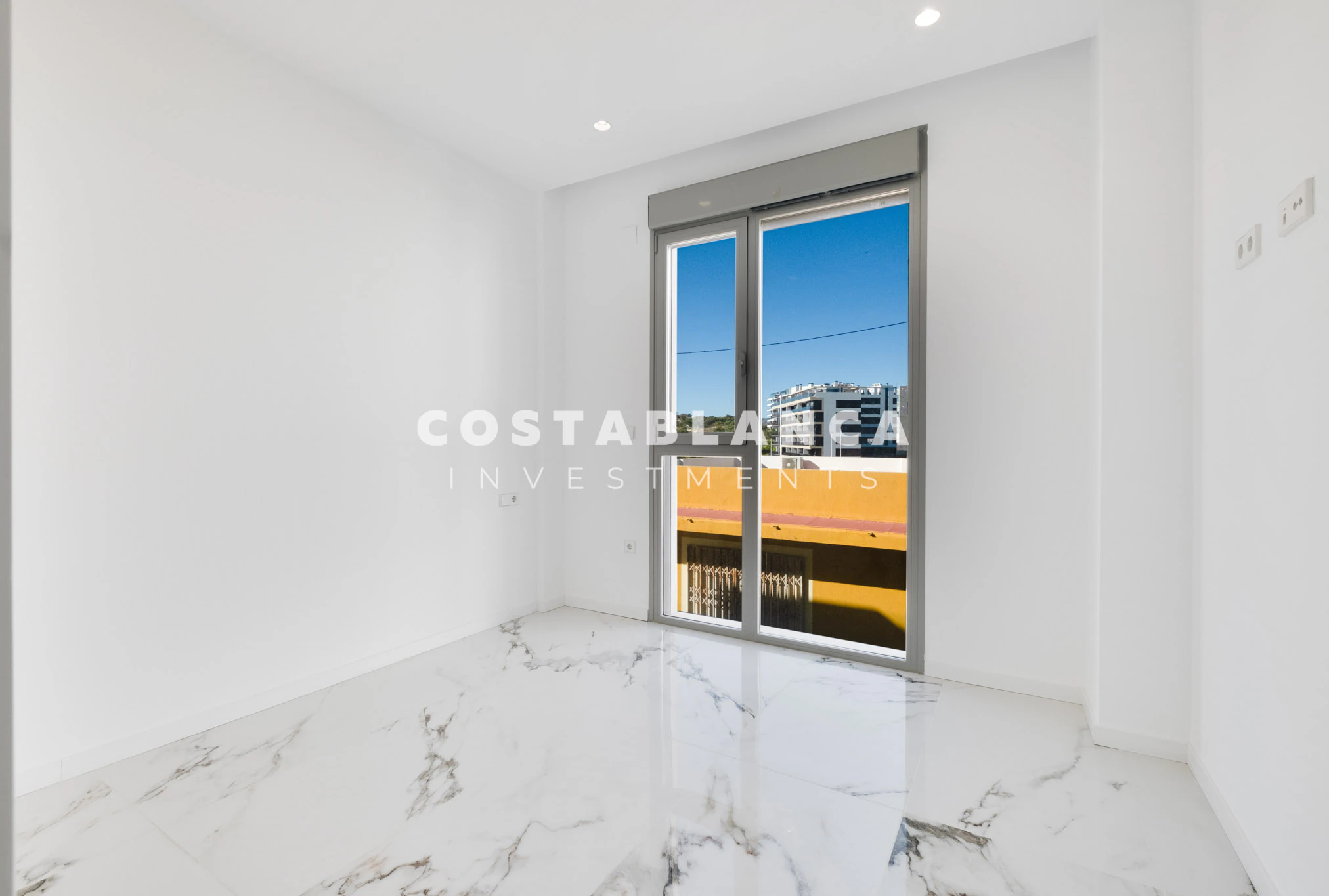 Exceptional First Line Penthouse with Panoramic Sea Views in Villajoyosa