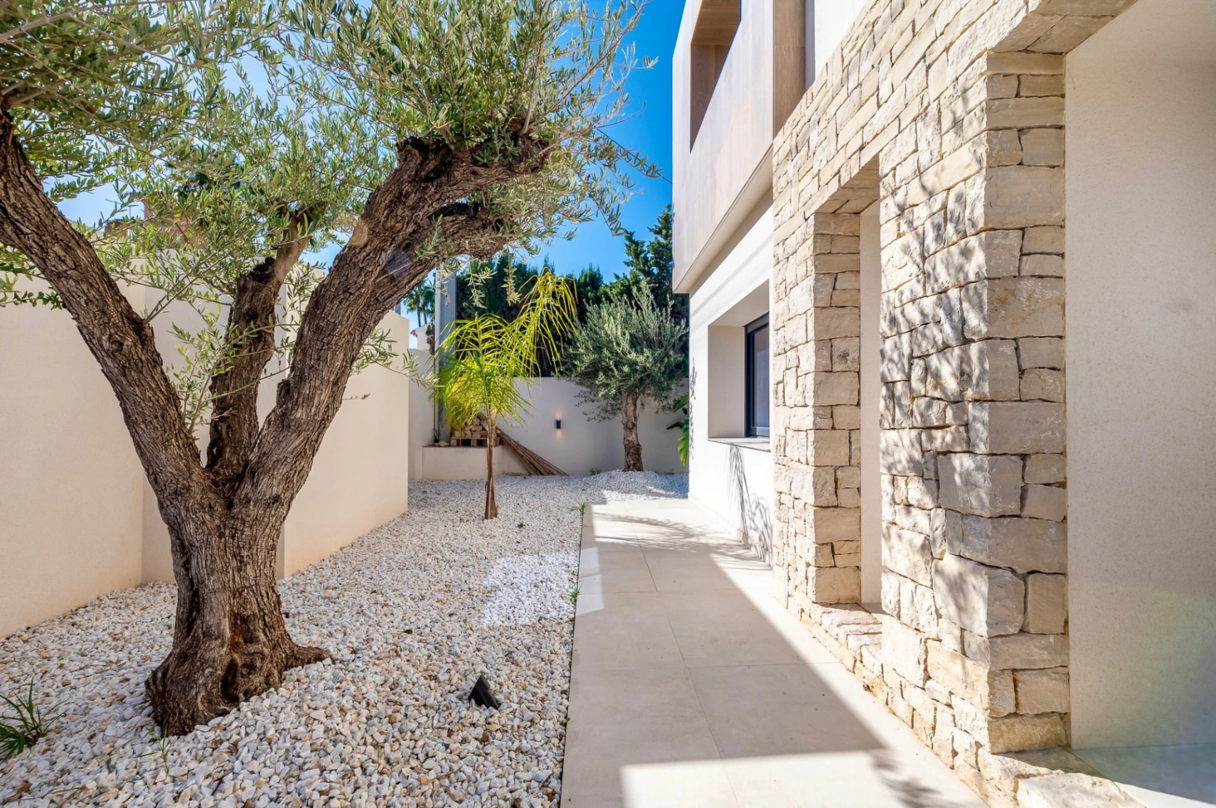 Villa moderna en venta en Albir
