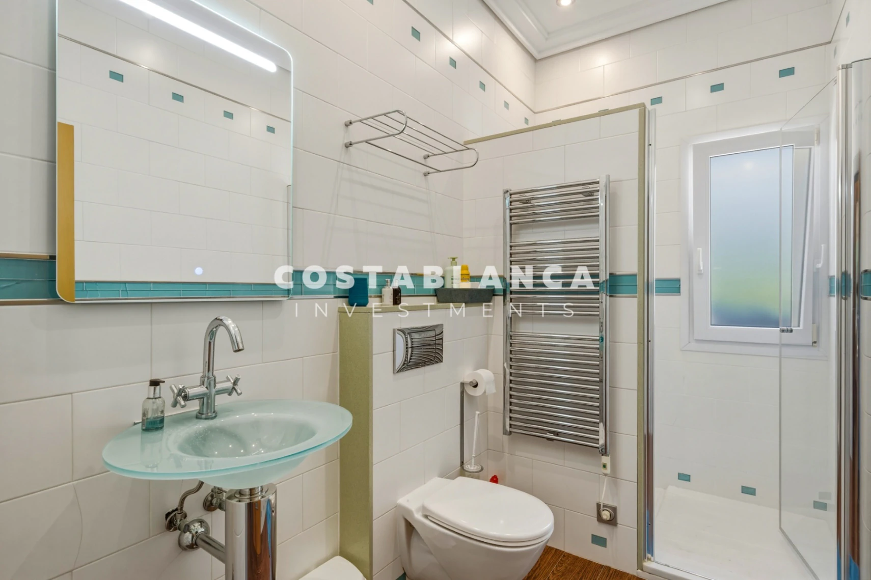 Hermosa Villa en Calpe con Piscina y vistas a la Montaña