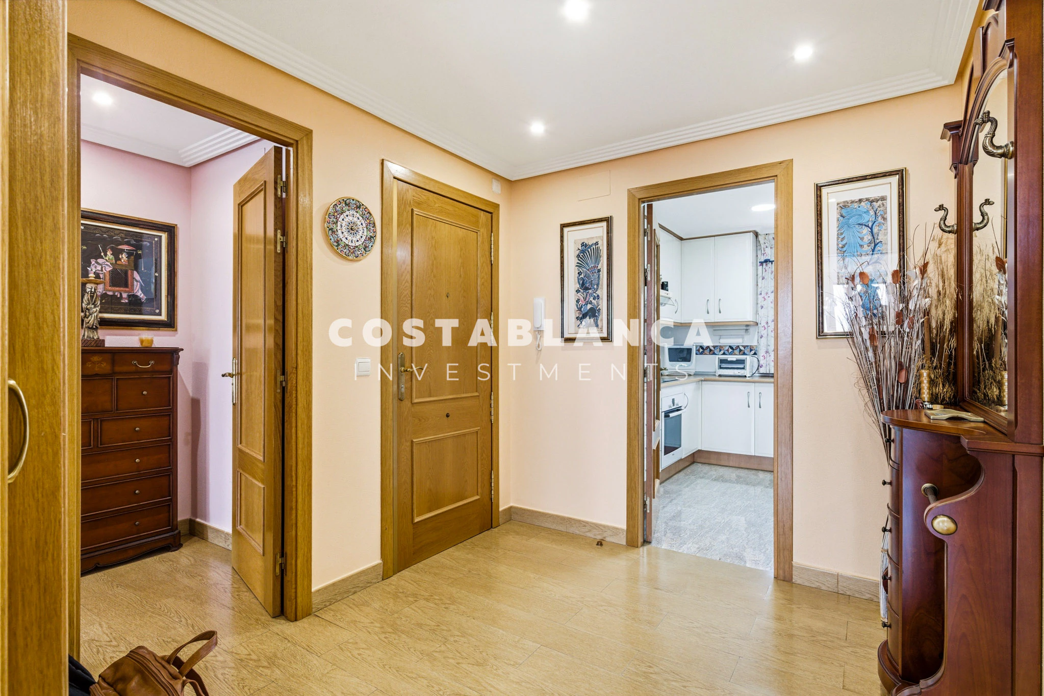 Espectacular apartamento en la vigésima planta en Poniente con vistas panorámicas al mar en venta en Benidorm.