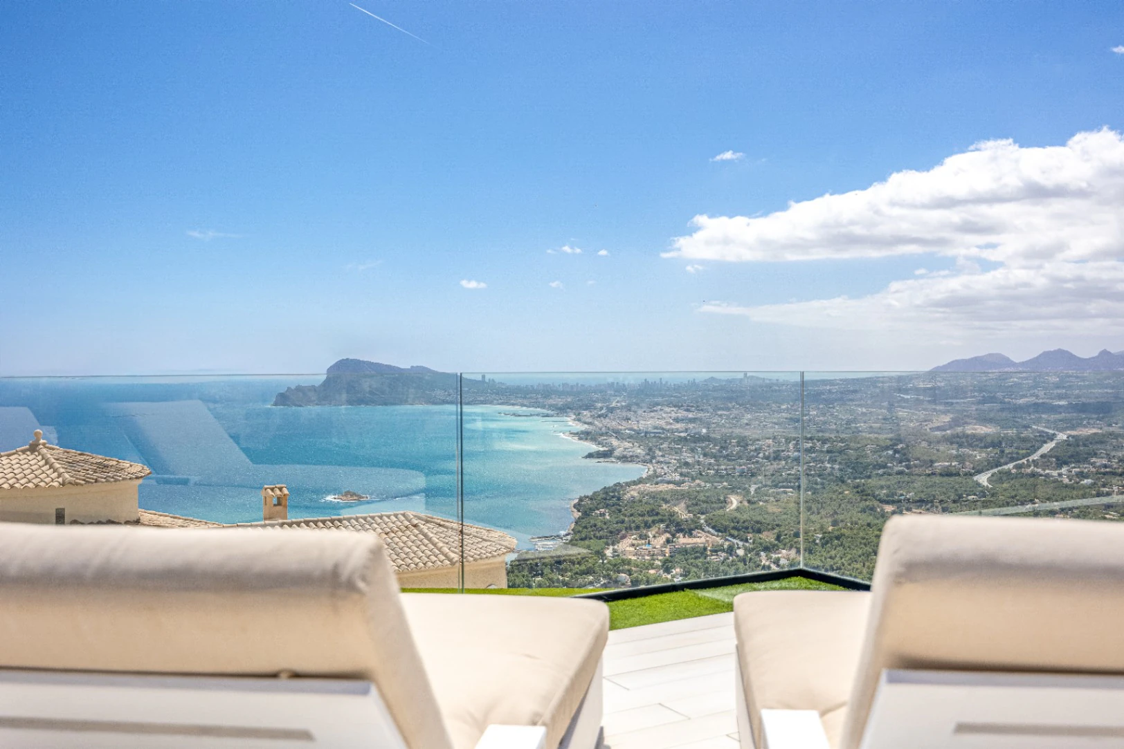 Modern Villa with Infinity Pool for Sale in Altea Hills