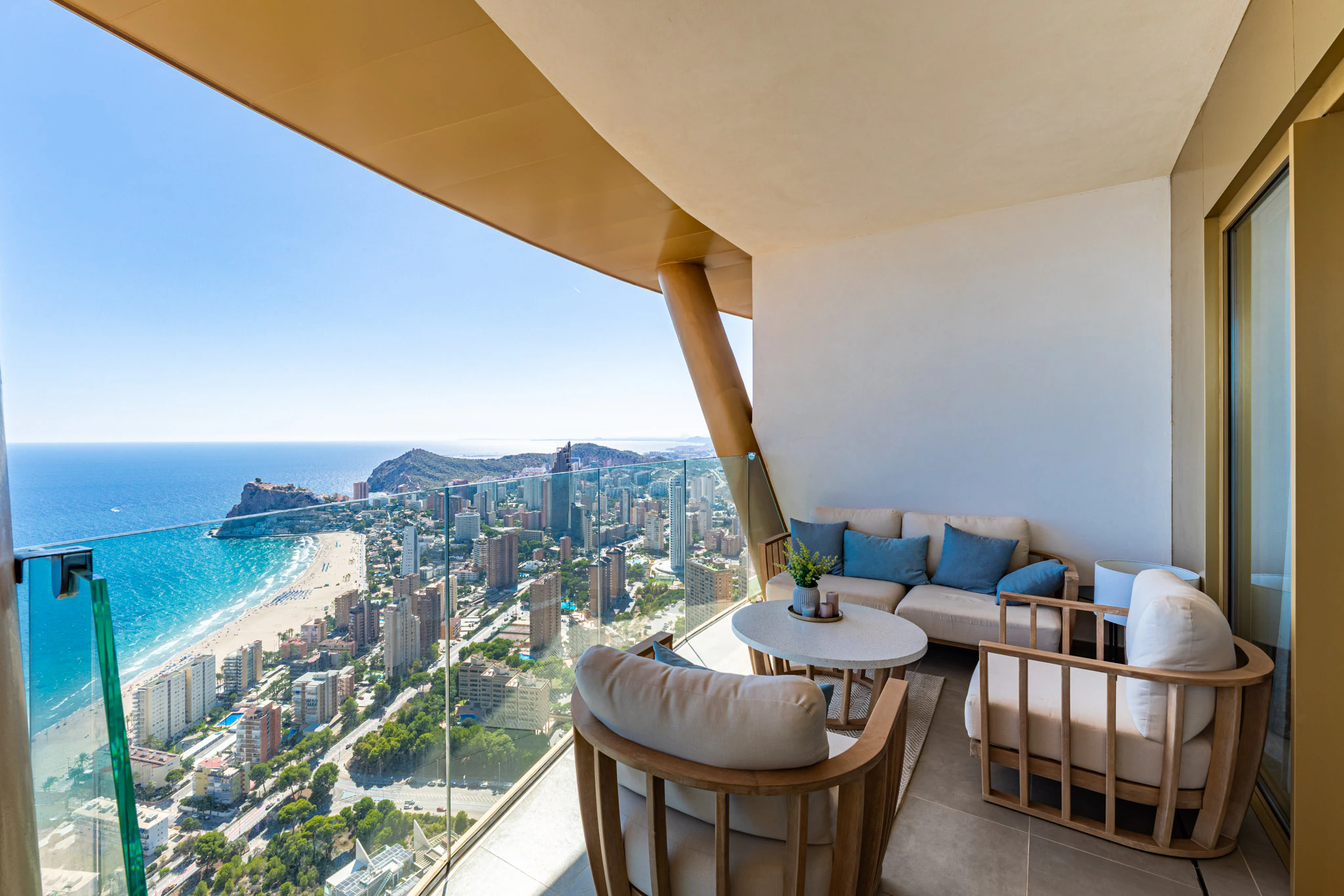 43. Etage Residence mit Meer- und Bergblick zu verkaufen in Benidorm